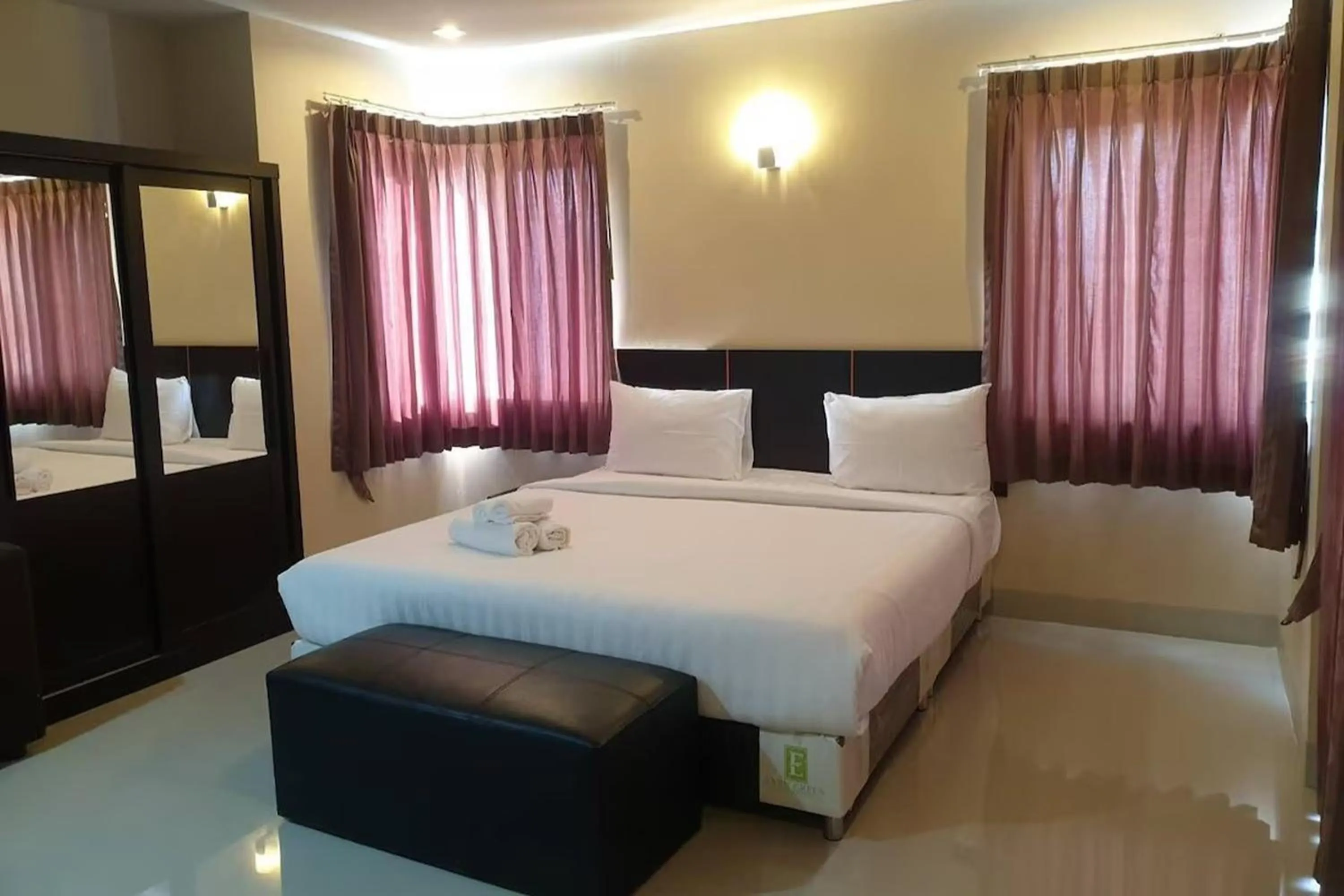 Bed in La VIVA Hotel