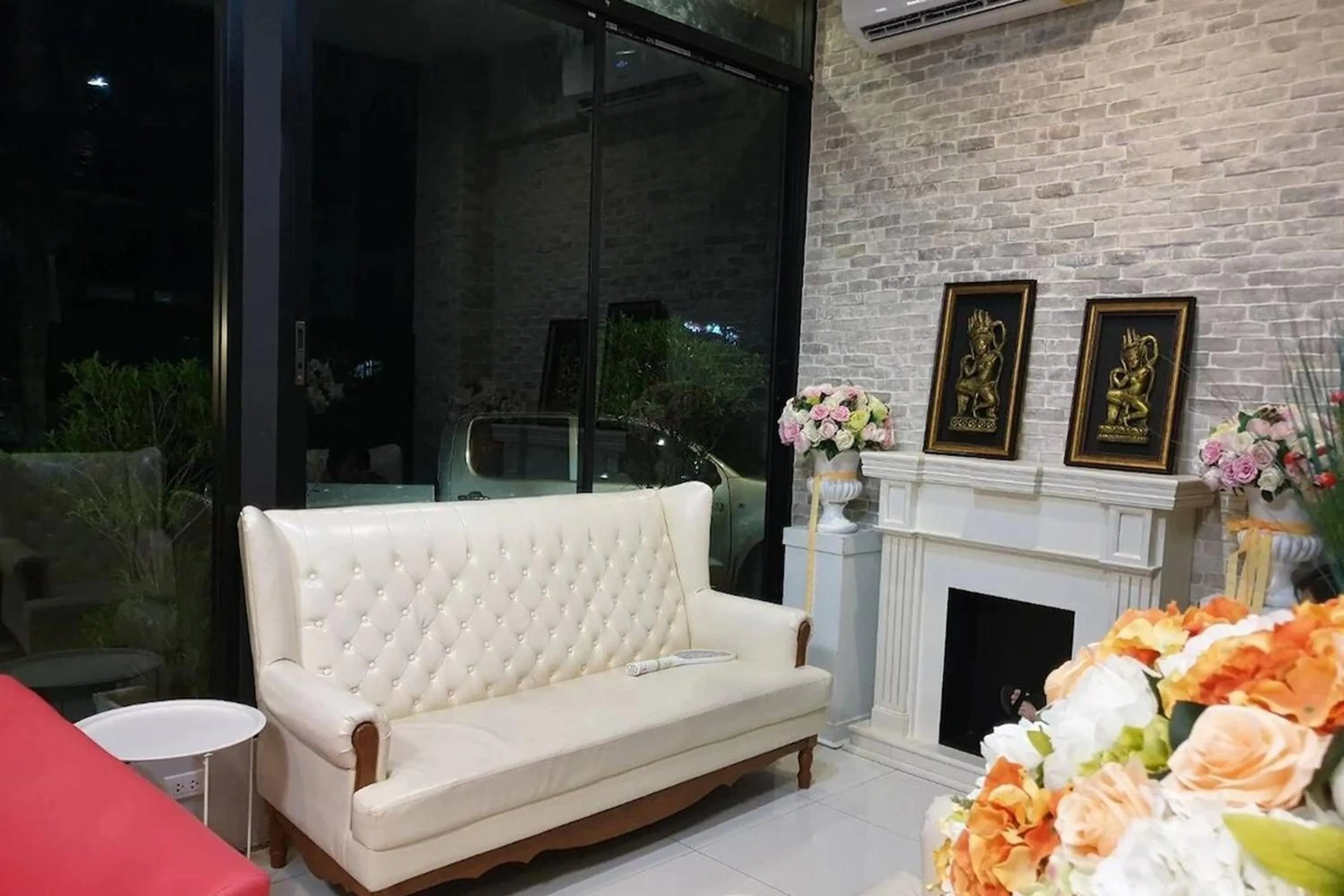 Seating area in La VIVA Hotel