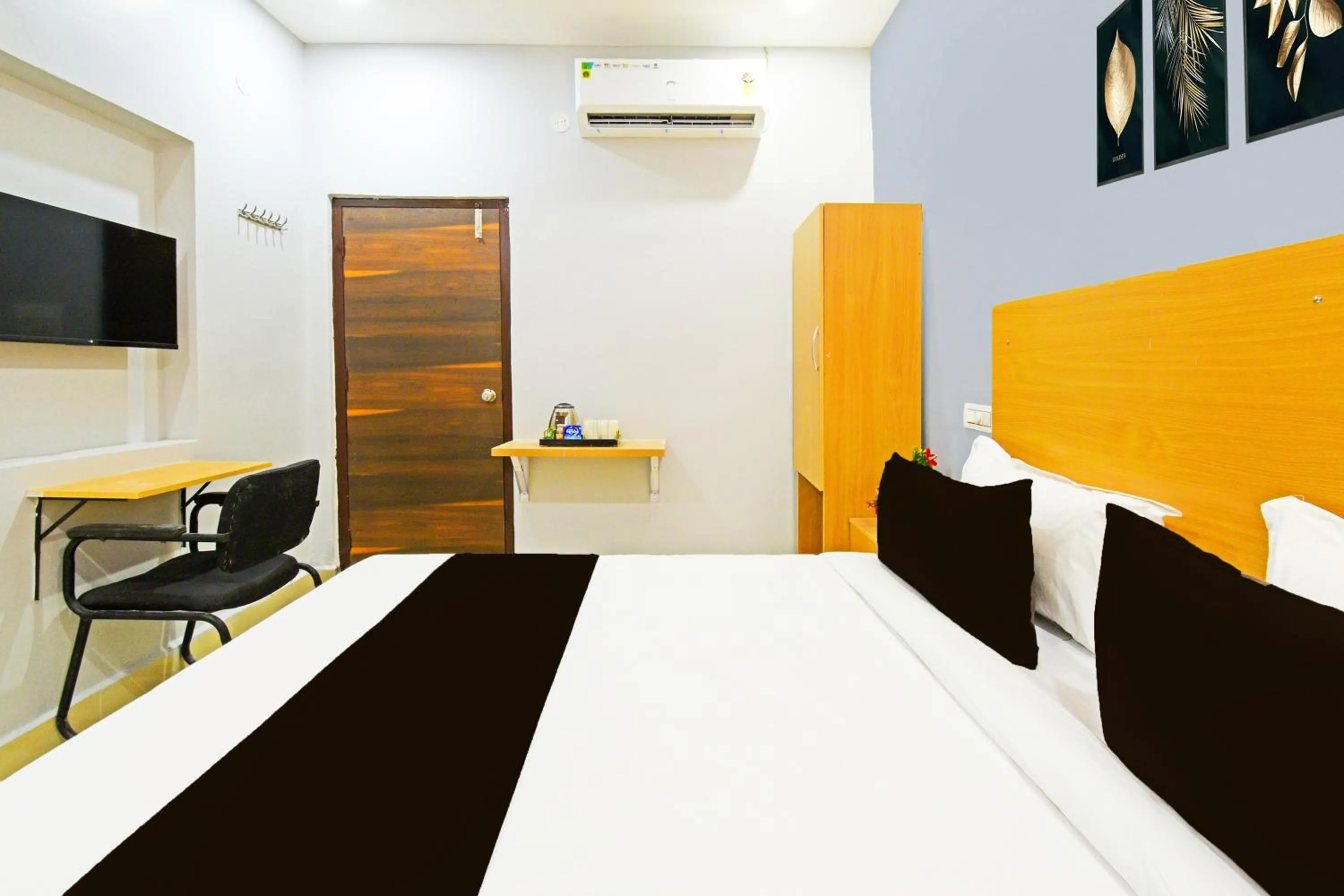 Bedroom, Bed in Super Collection O Medipally