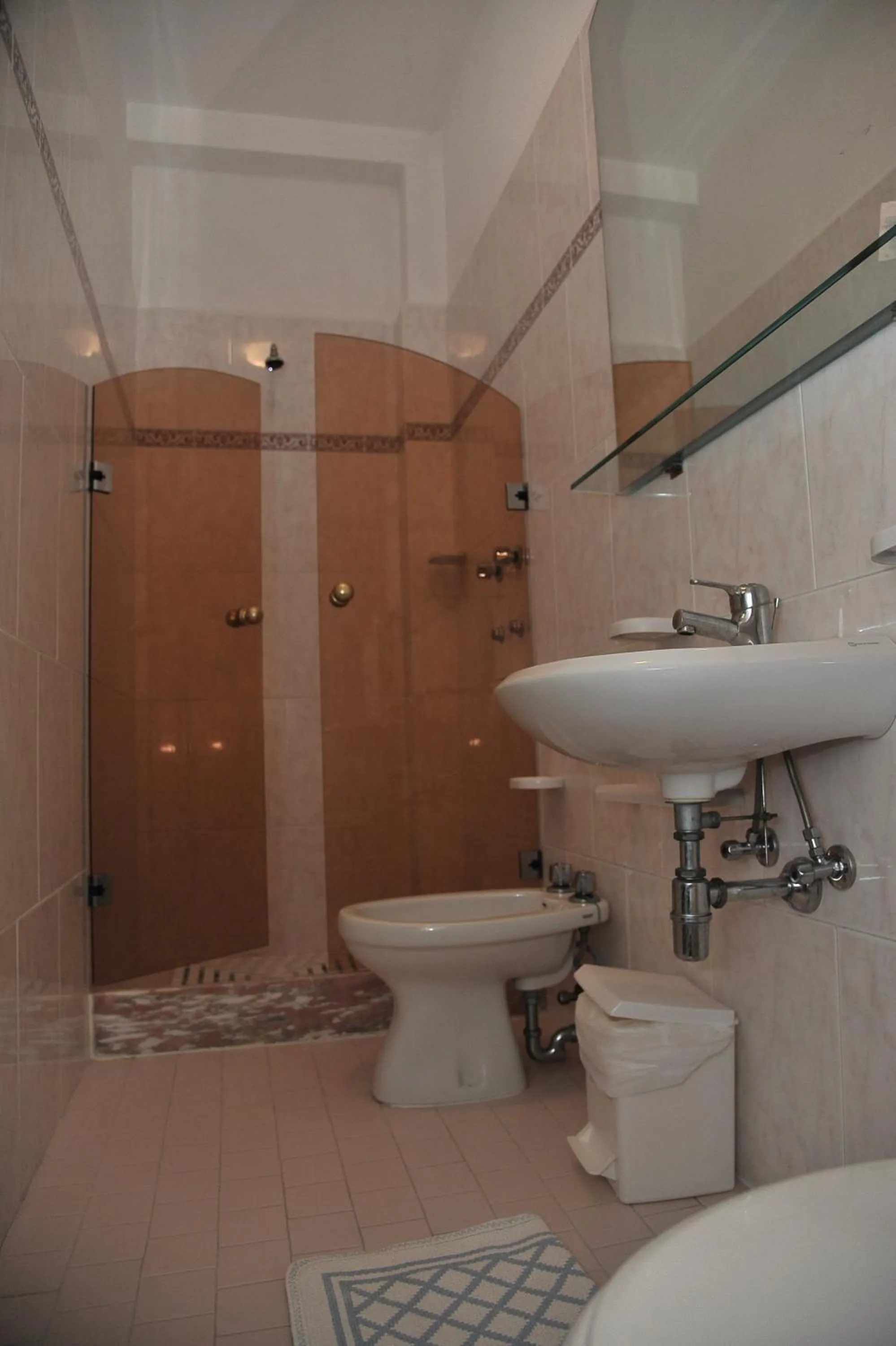 Bathroom in Hotel Baia Marina