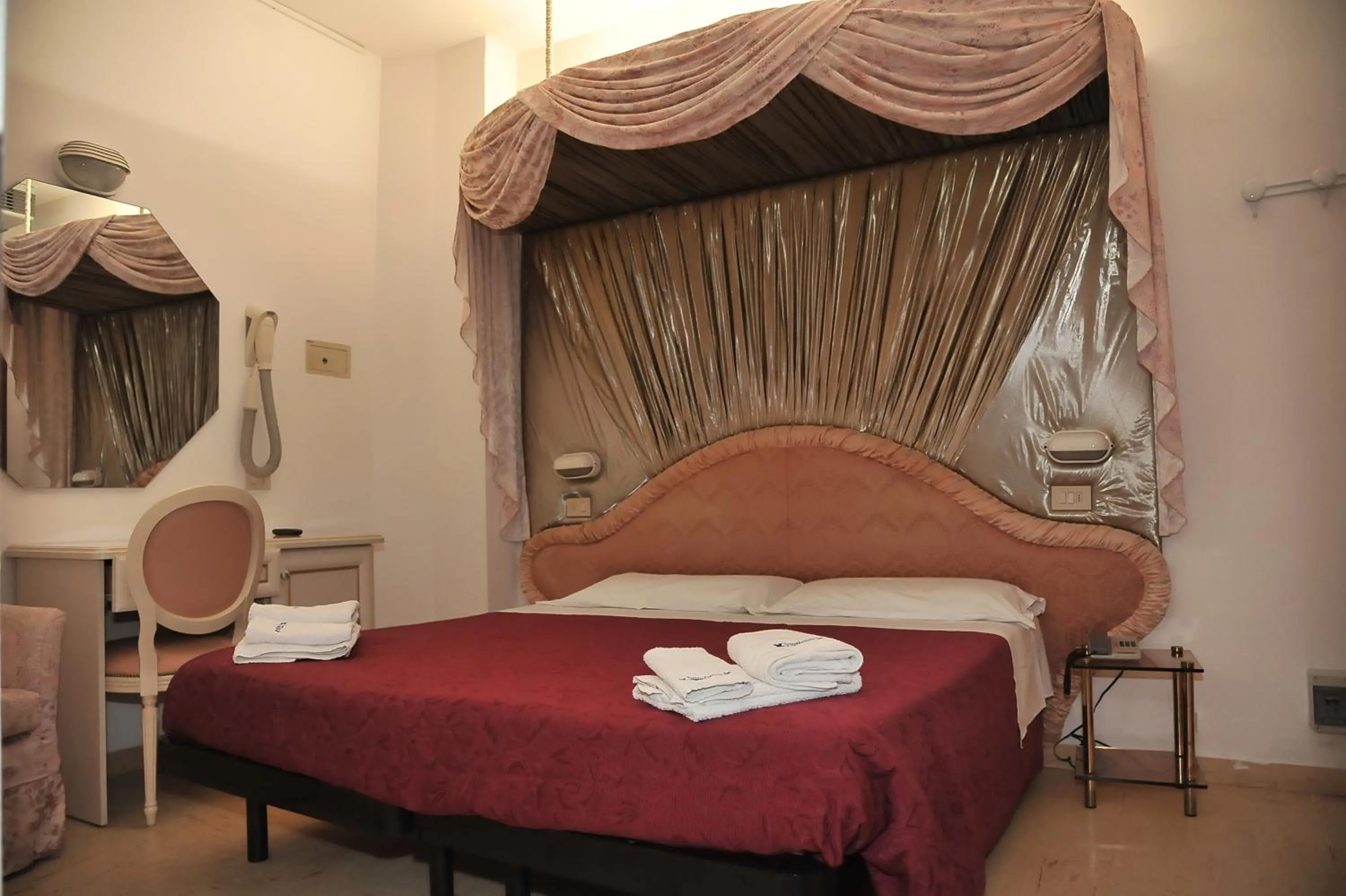 Bedroom, Bed in Hotel Baia Marina