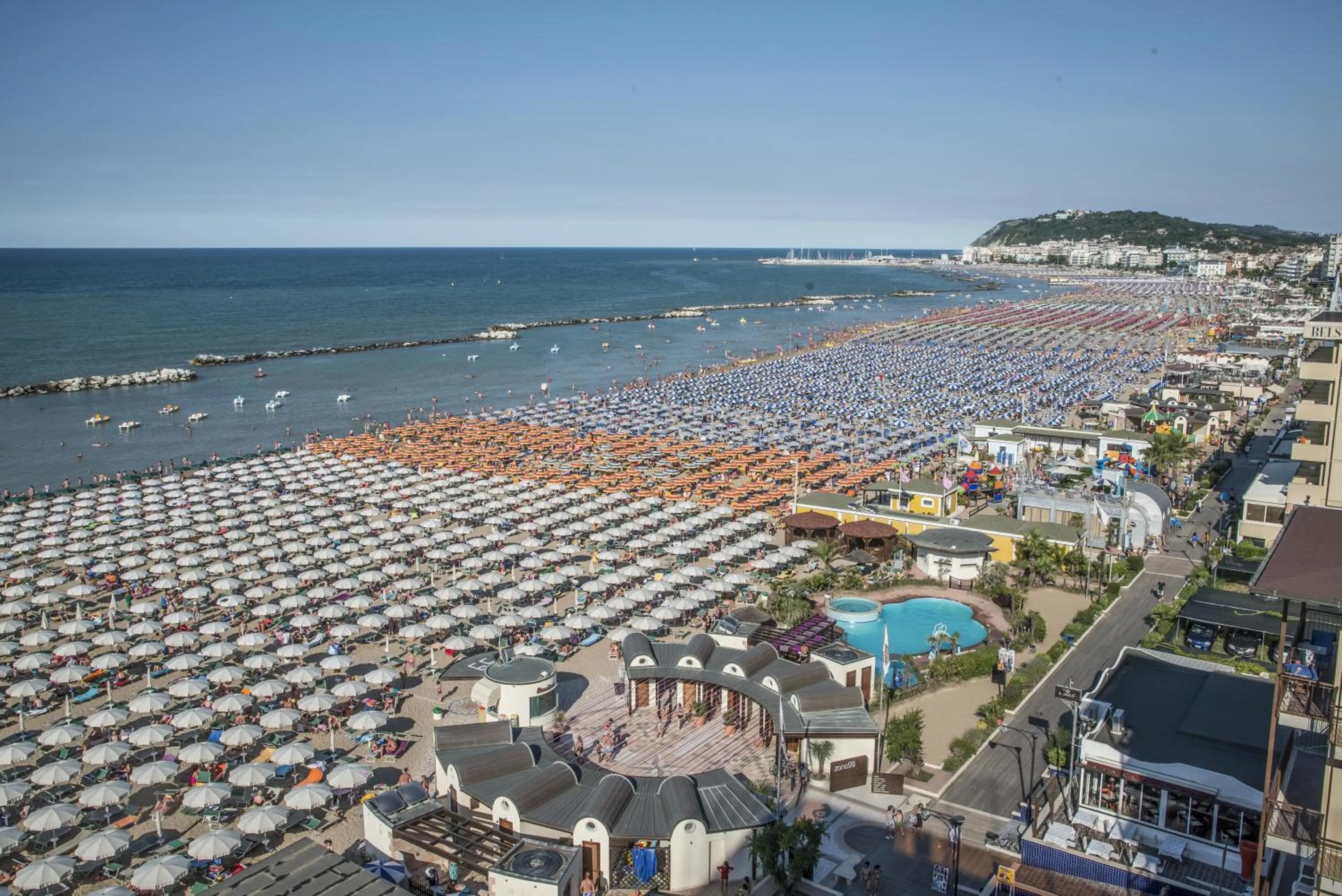 Restaurant/places to eat in Hotel Baia Marina