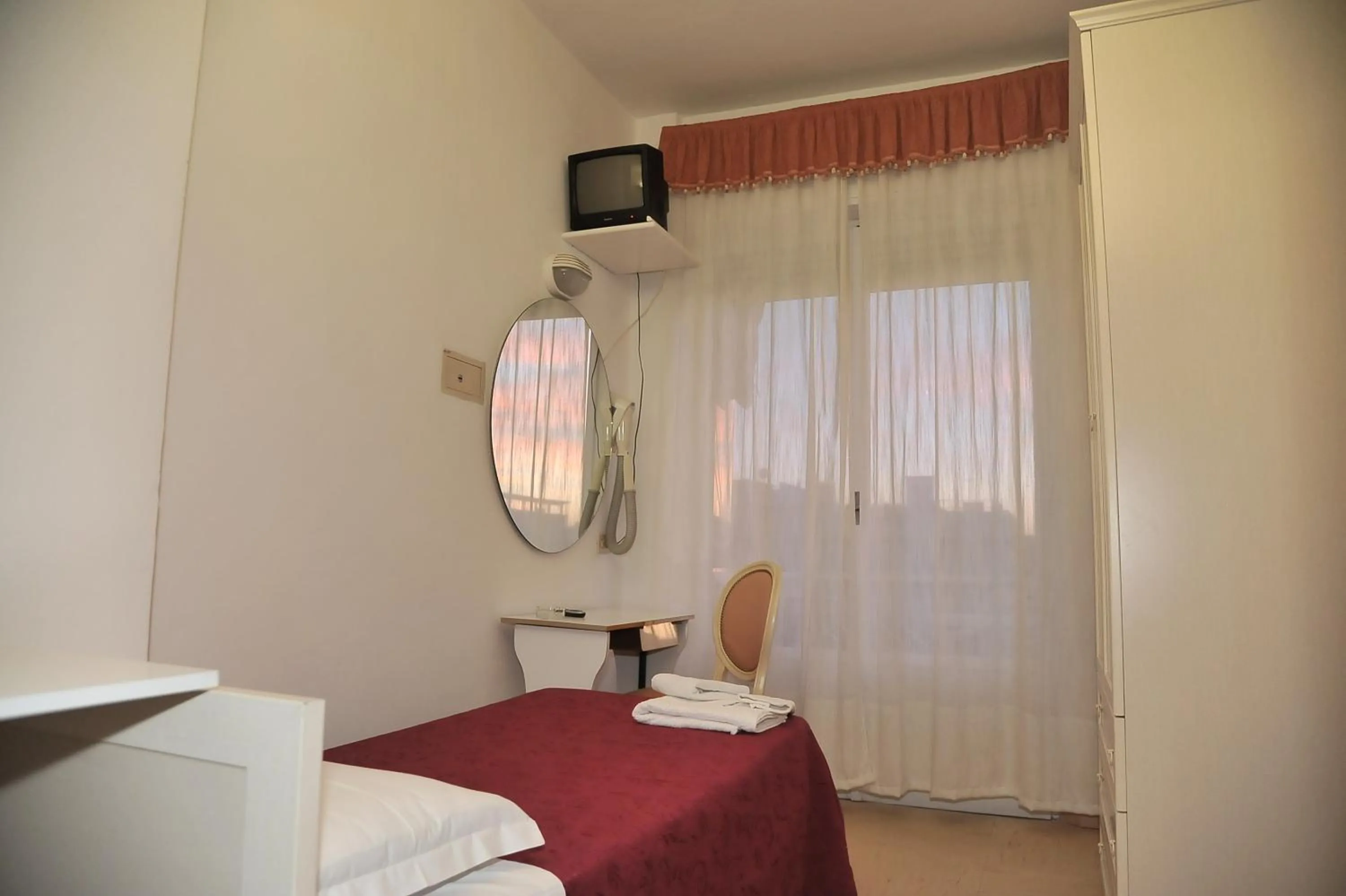 Bed in Hotel Baia Marina