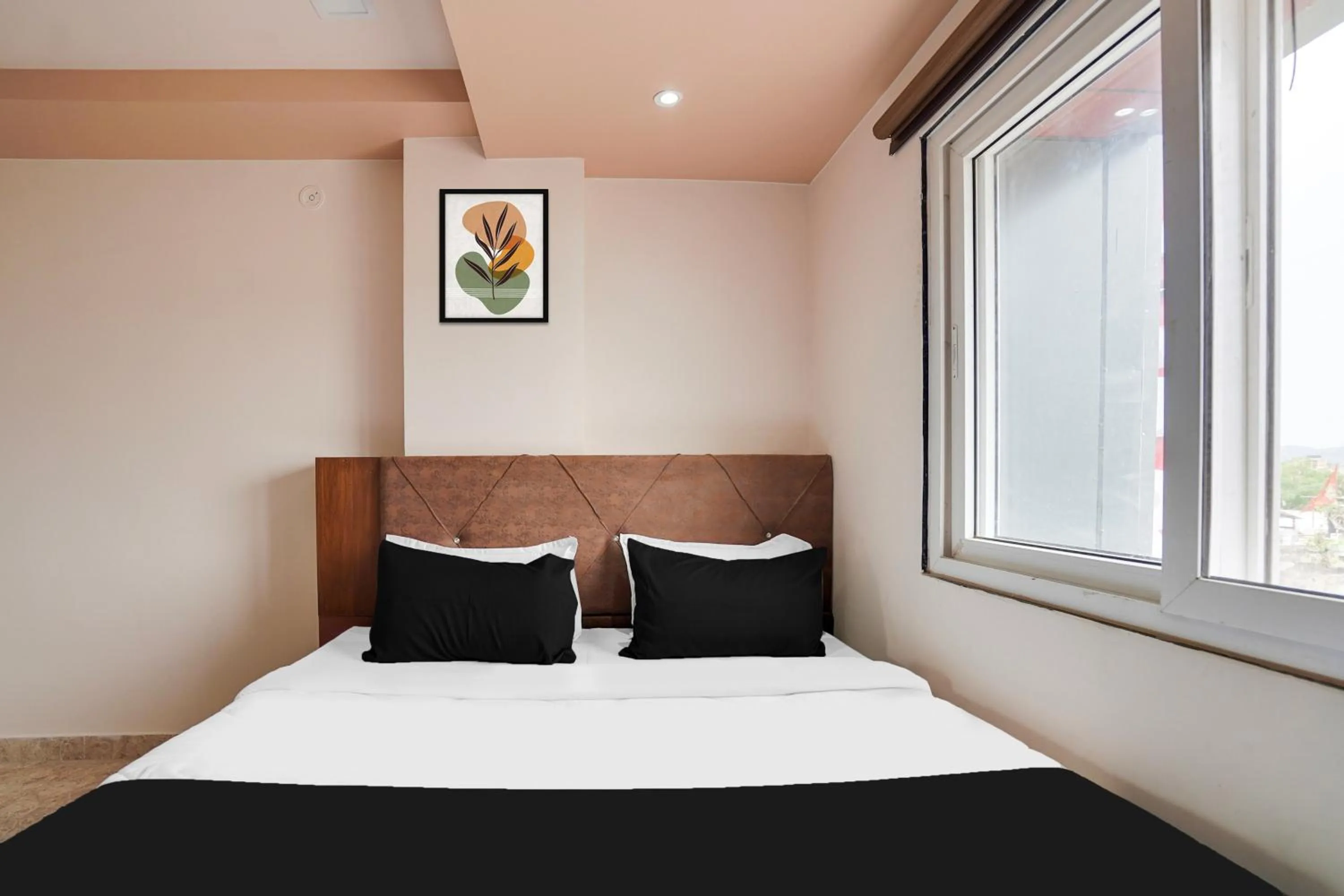 Bedroom, Bed in Super Hotel O Ajmer Central formerly Grand Suman