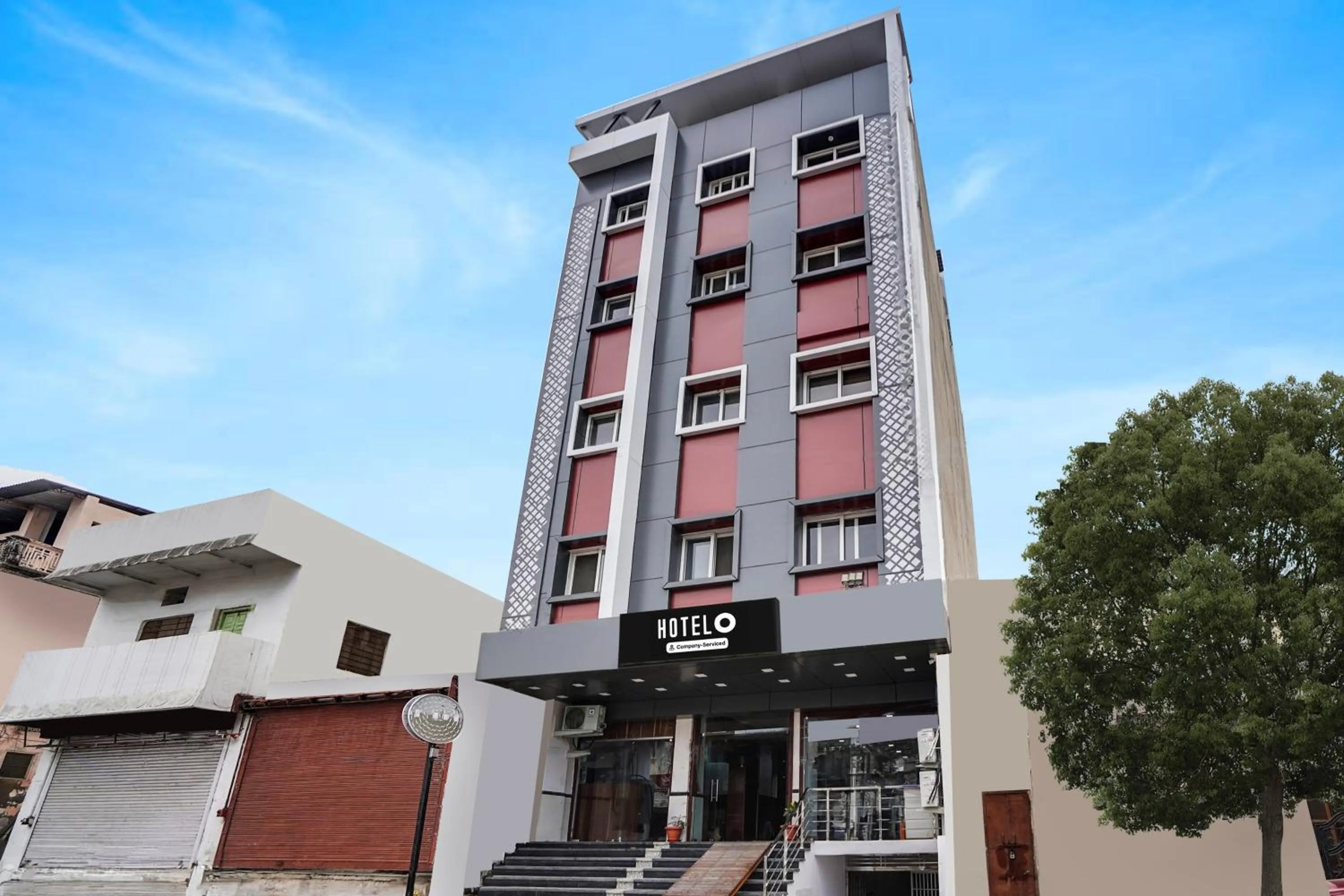 Facade/entrance in Super Hotel O Ajmer Central formerly Grand Suman