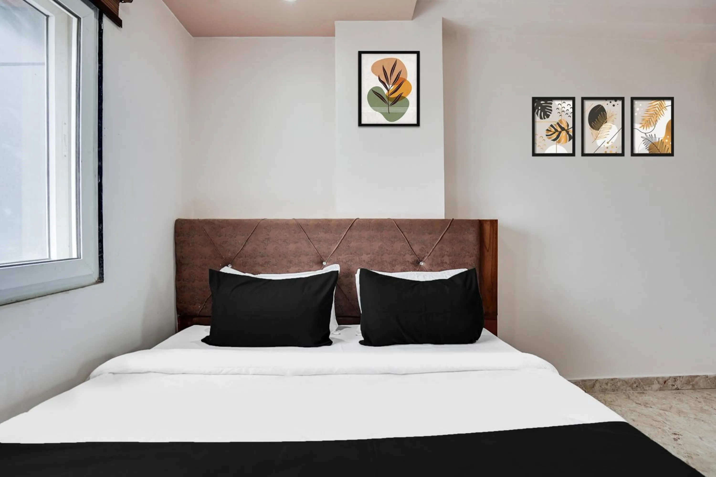 Bedroom, Bed in Super Hotel O Ajmer Central formerly Grand Suman