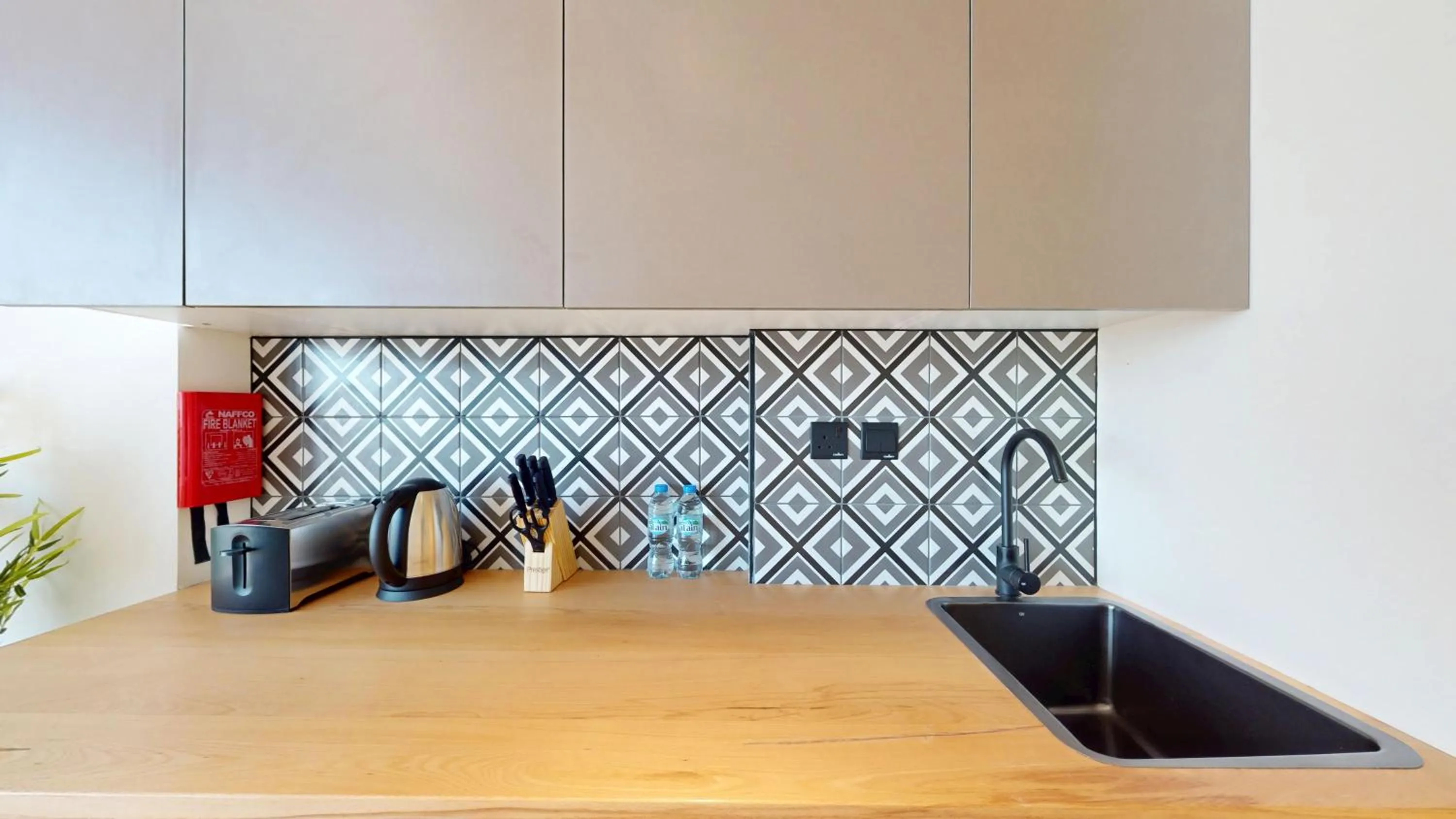 Kitchen or kitchenette in The Community Jumeirah Village