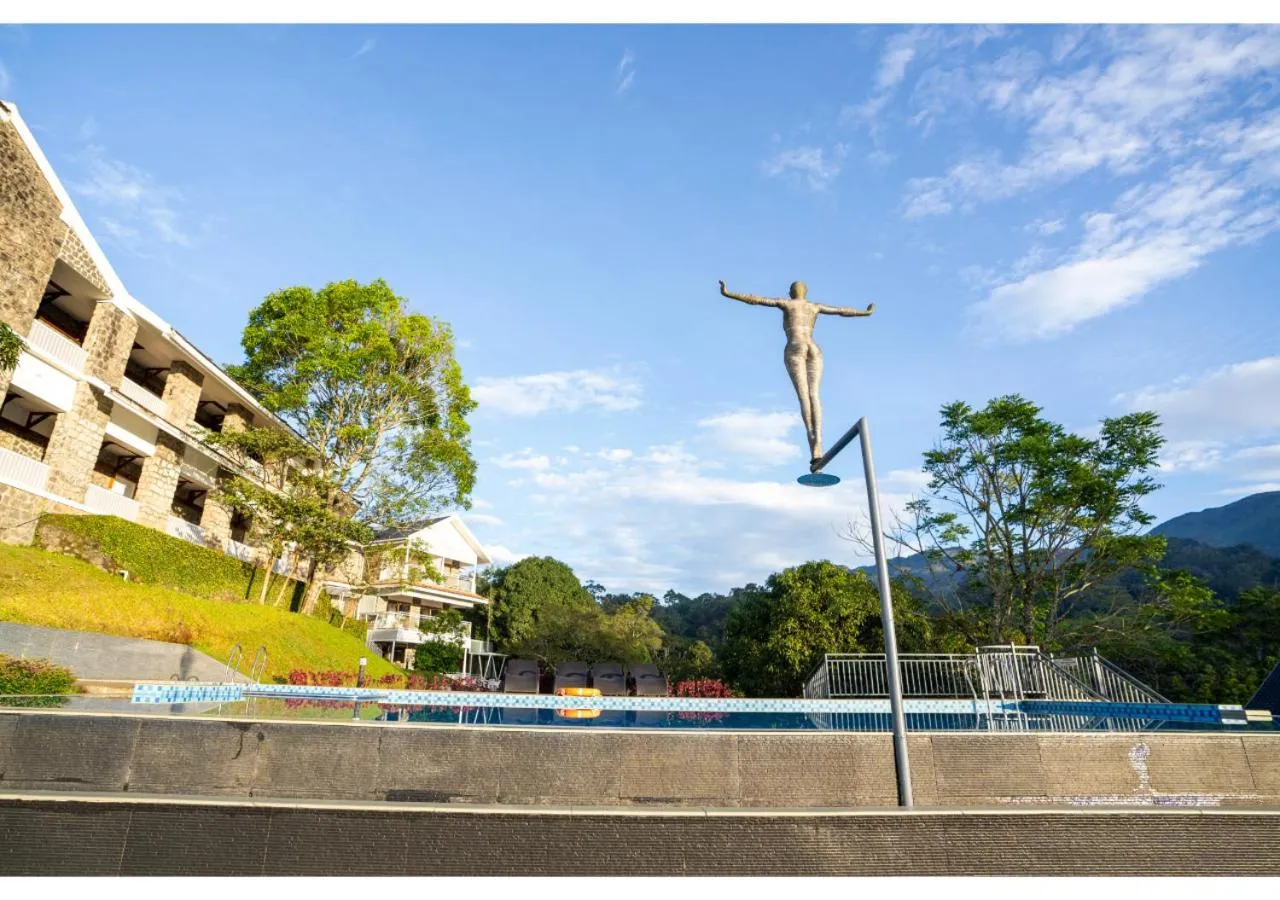 Swimming pool in Le Montfort Resort