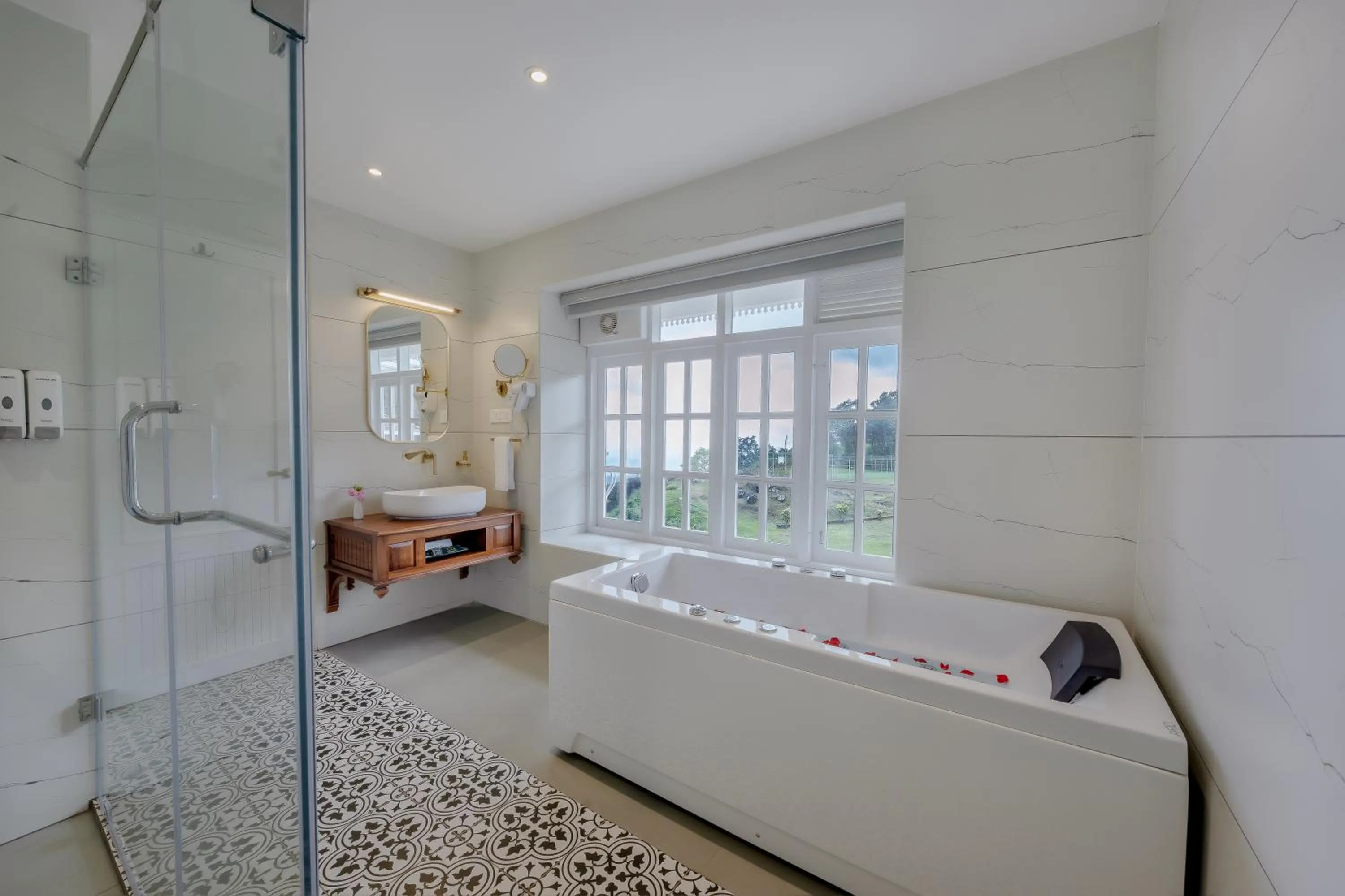 Shower in Le Montfort Resort