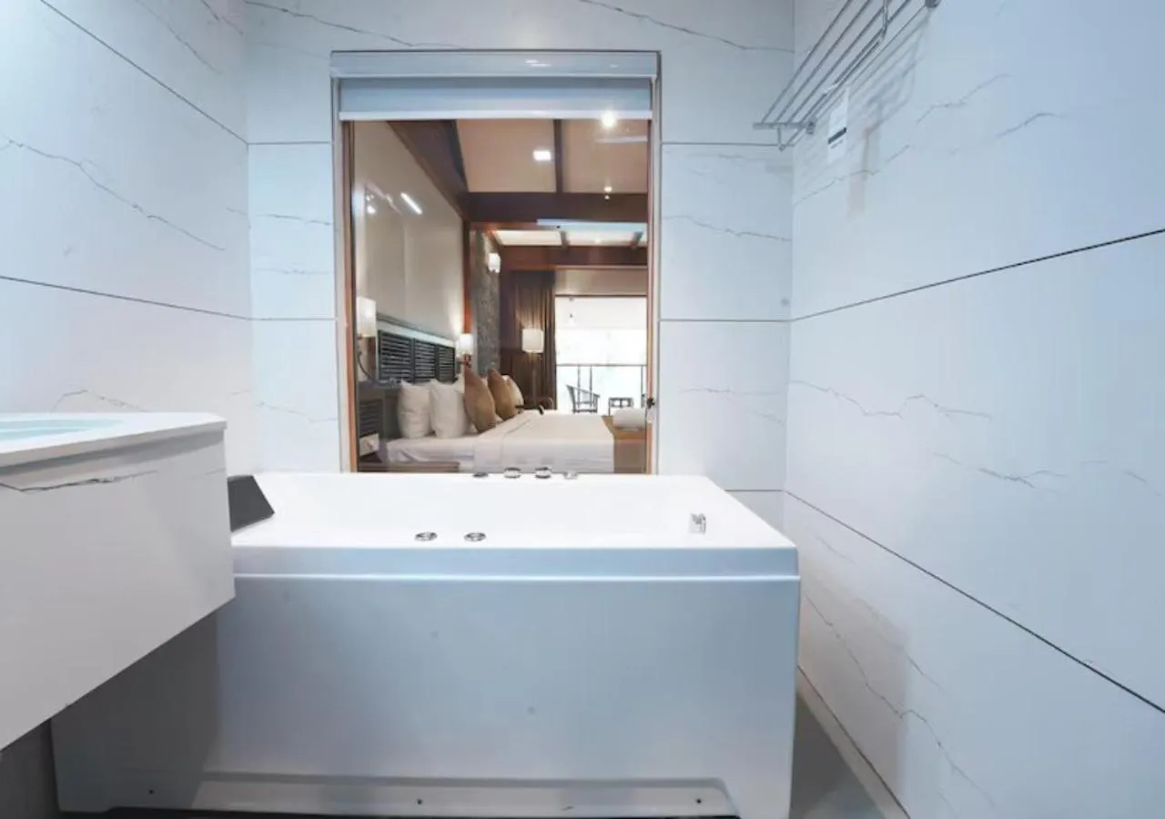 Bathroom in Le Montfort Resort