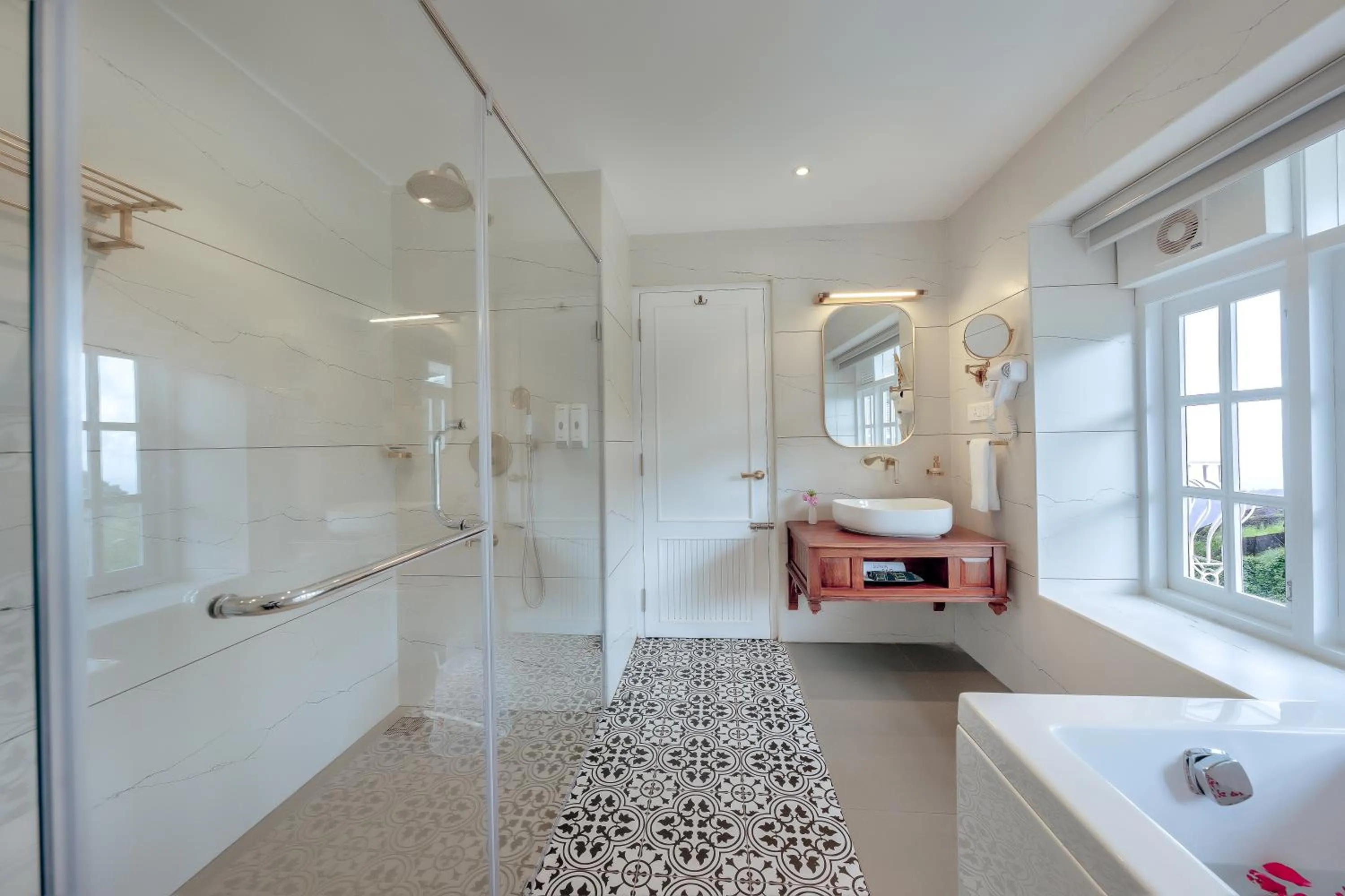 Shower in Le Montfort Resort