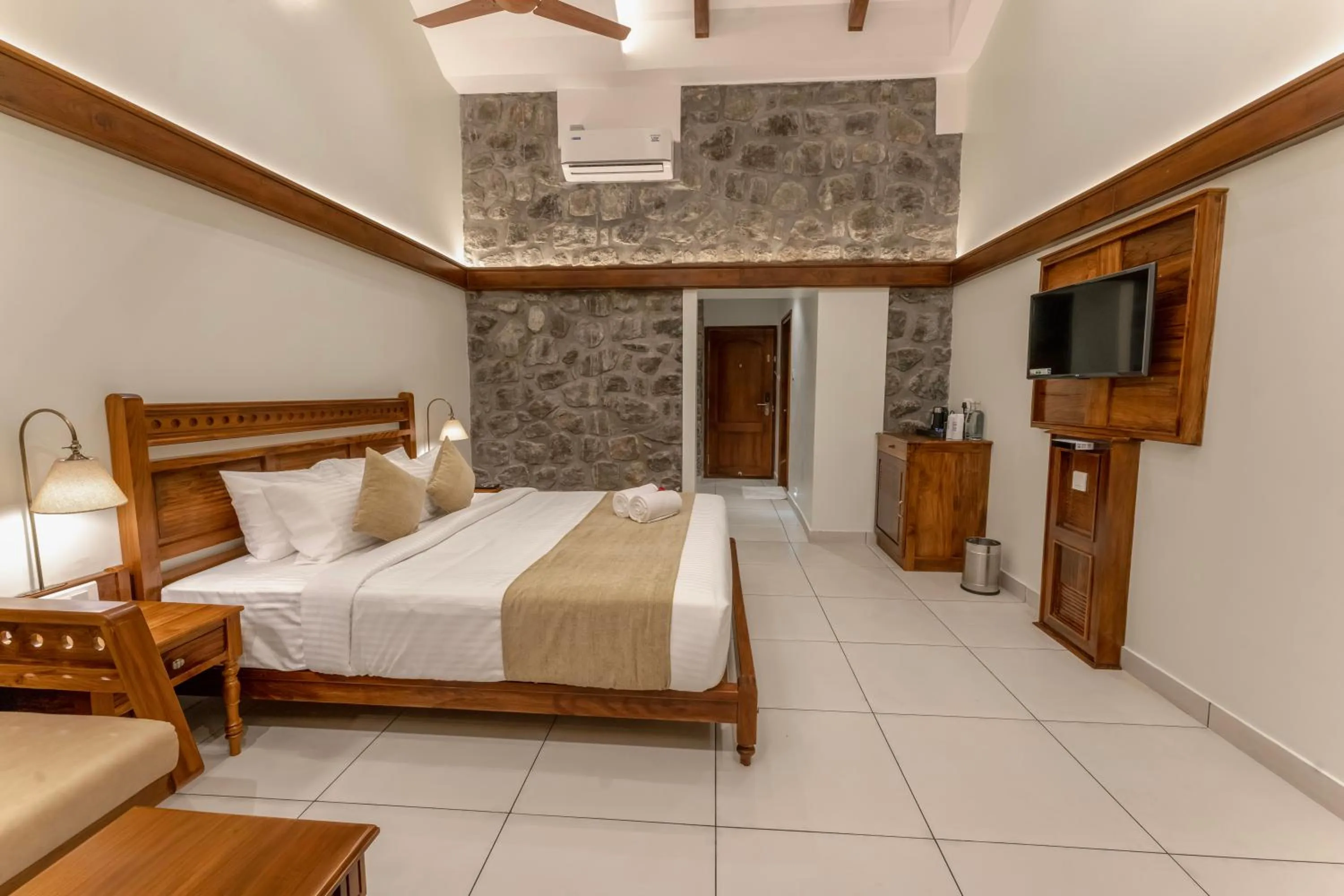 Bed in Le Montfort Resort