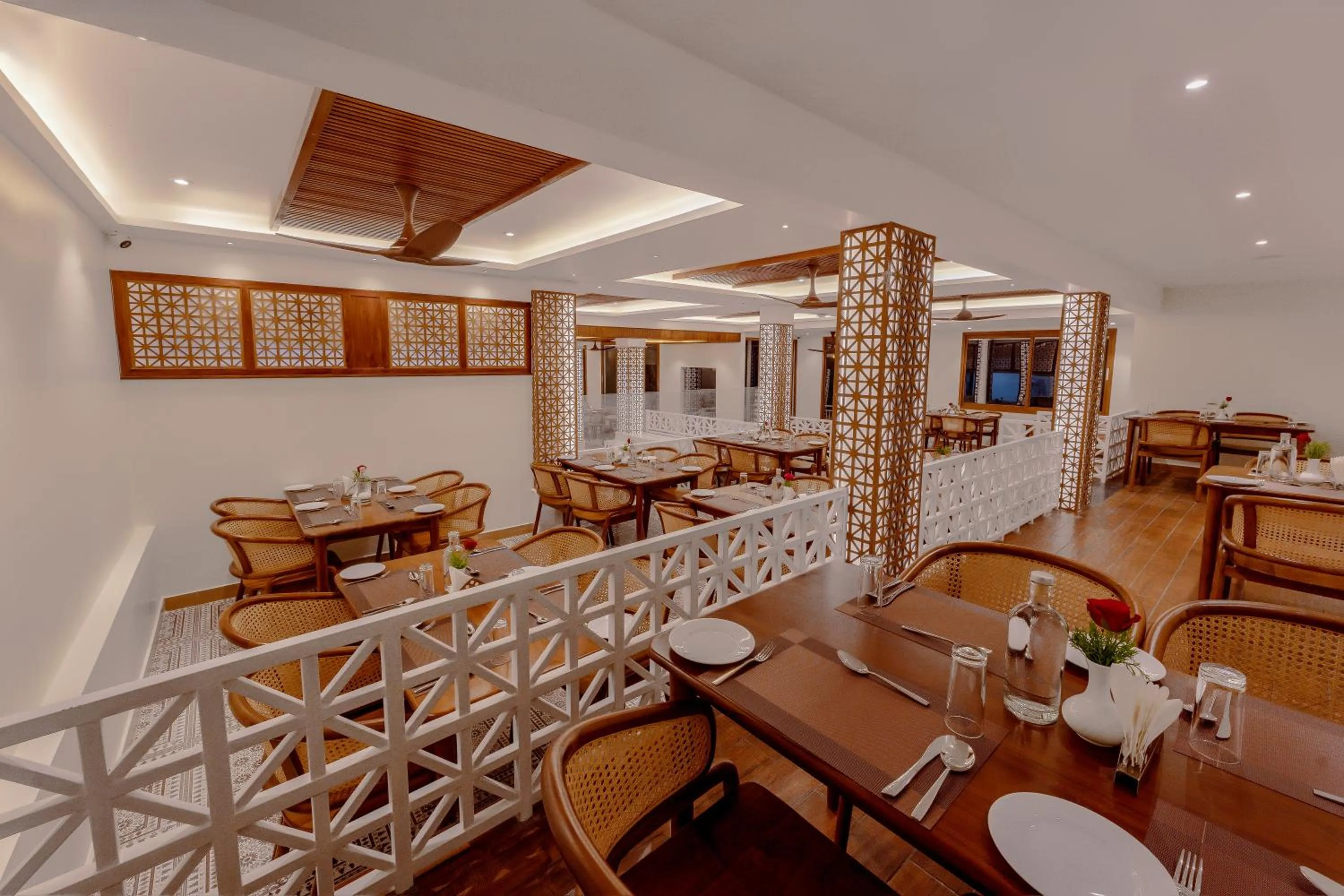 Restaurant/places to eat in Le Montfort Resort