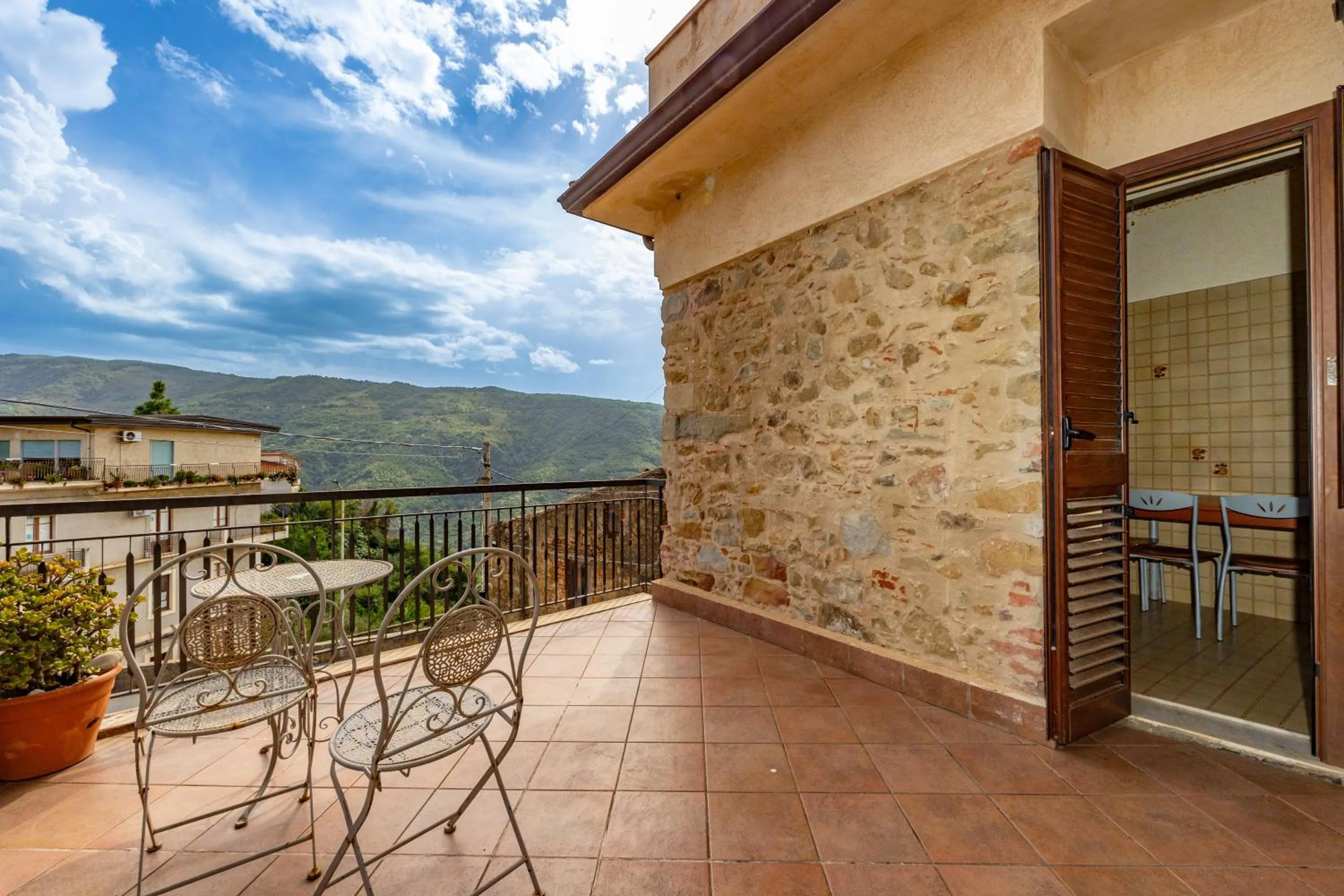 Triple Room with Shower in Antica Dimora Marinelli
