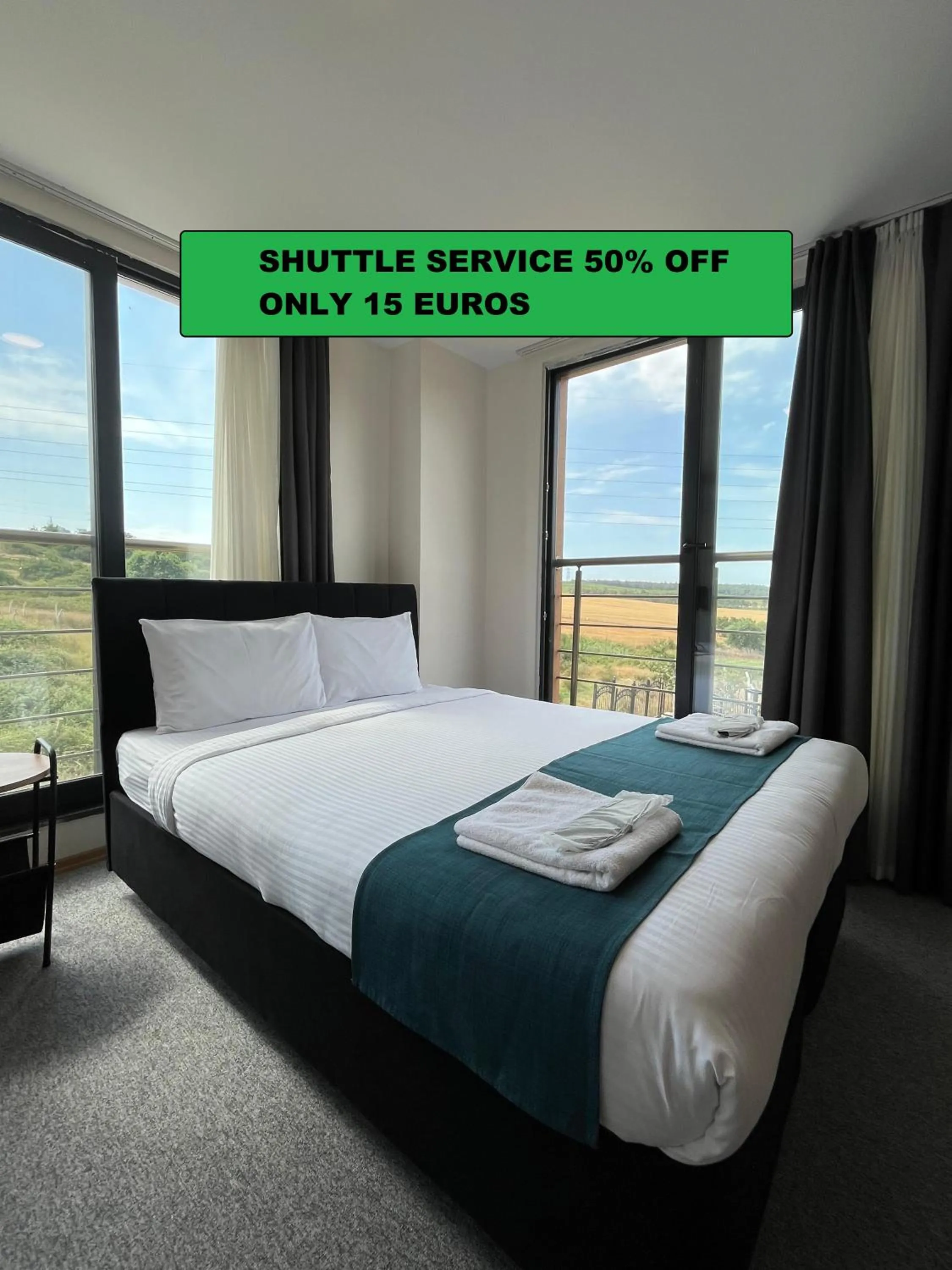 Bedroom, Bed in New Garden Airport Hotel