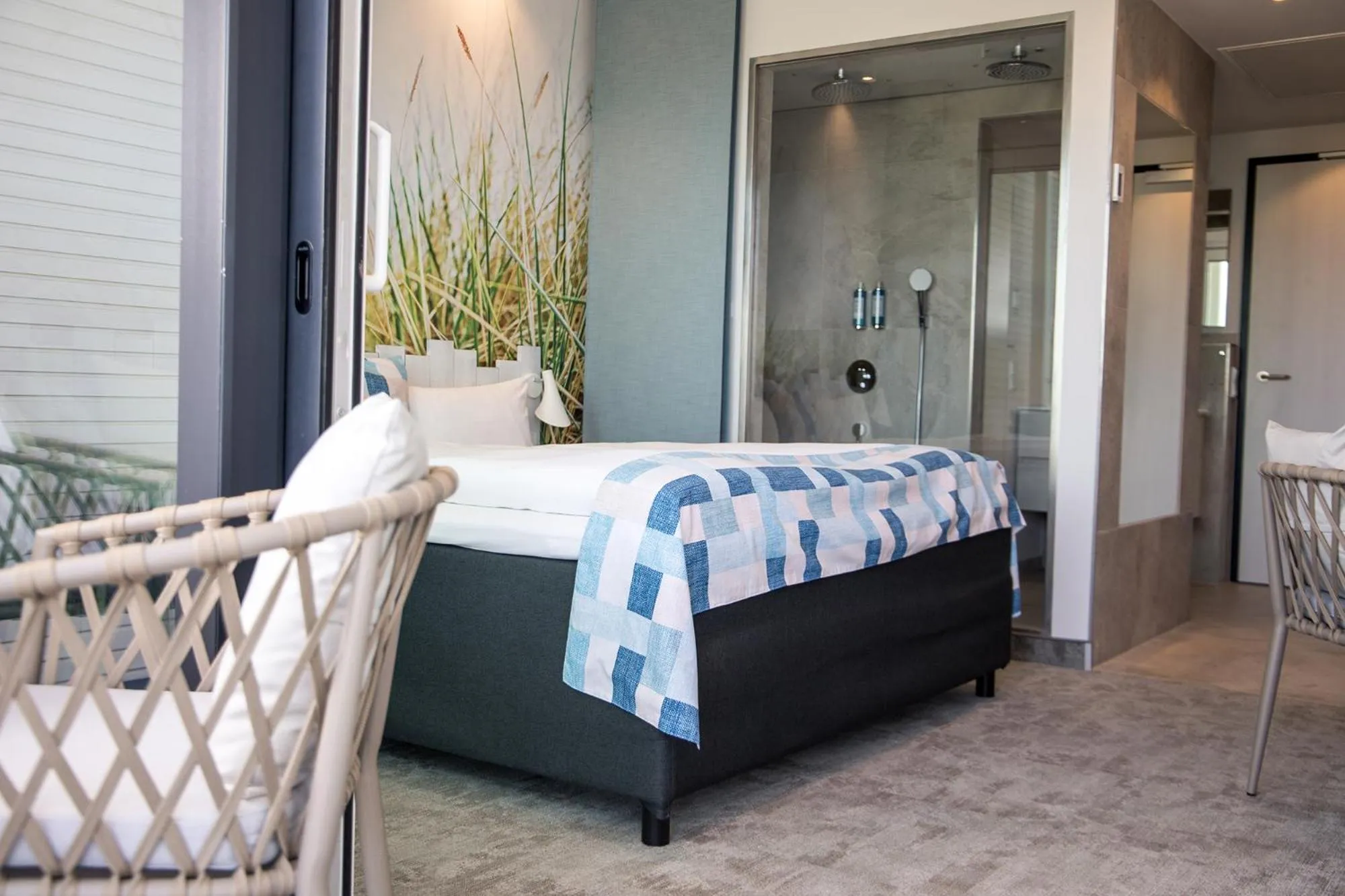 Bed in SlowDown Bottsand Hotel und Spa