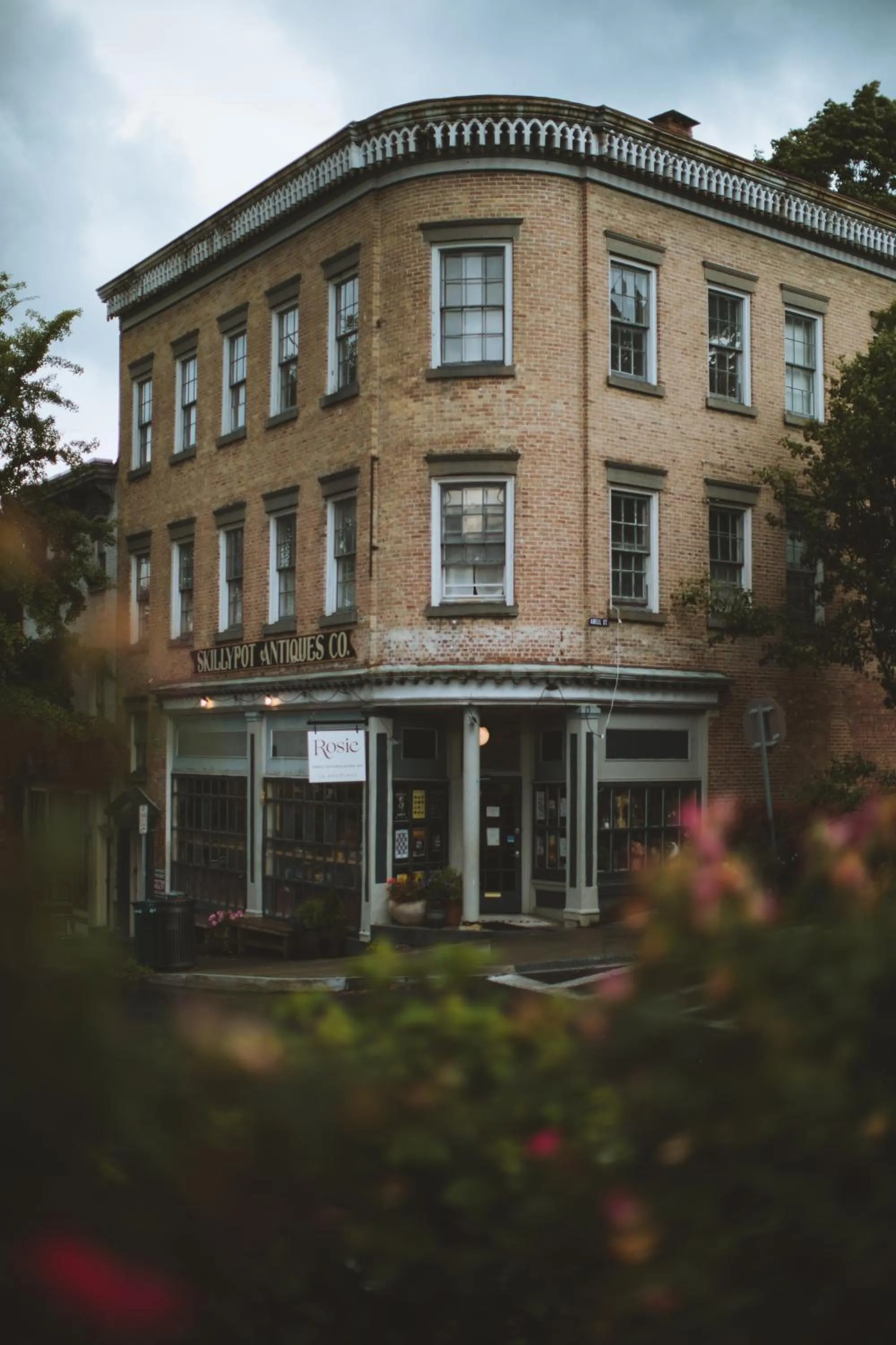 Neighbourhood in KIngston Carriage House