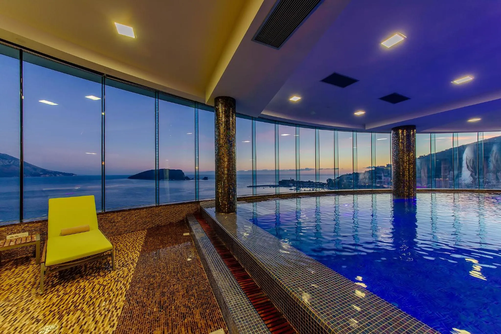 Swimming pool in Hotel Tre Canne