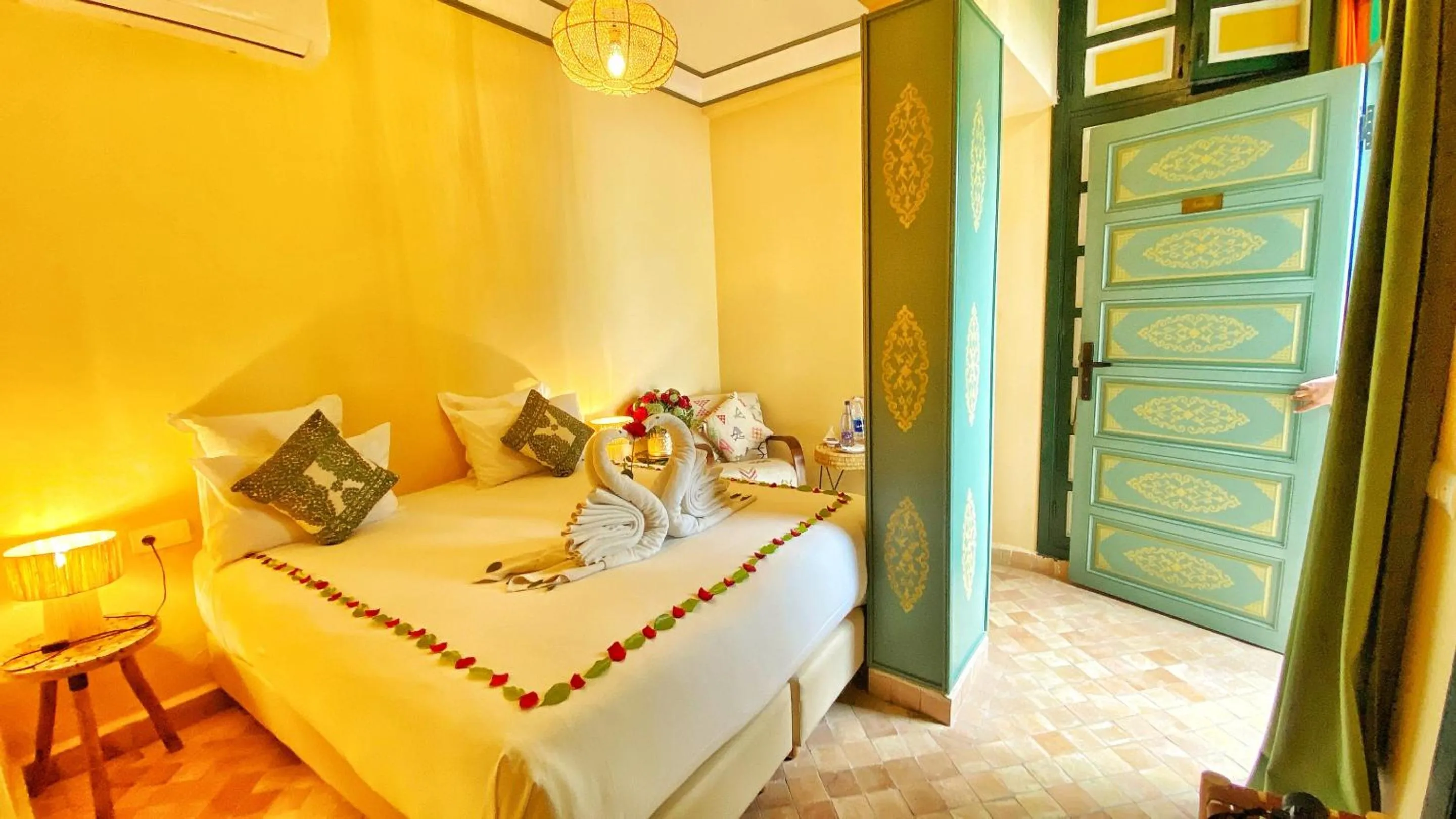 Bedroom, Bed in The Little Hara