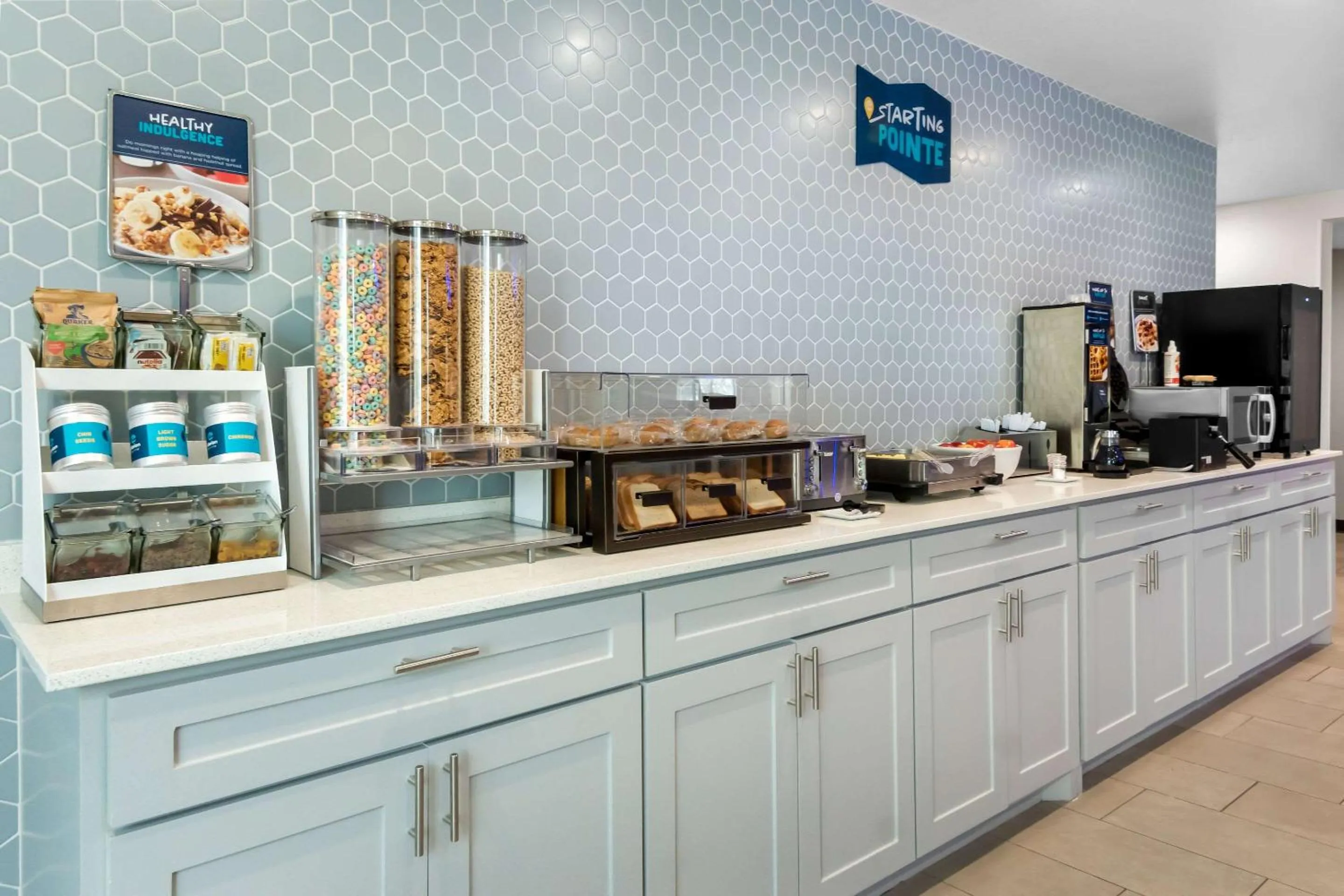 Breakfast in Clarion Pointe