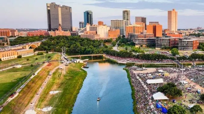 Nearby landmark in Clarion Pointe