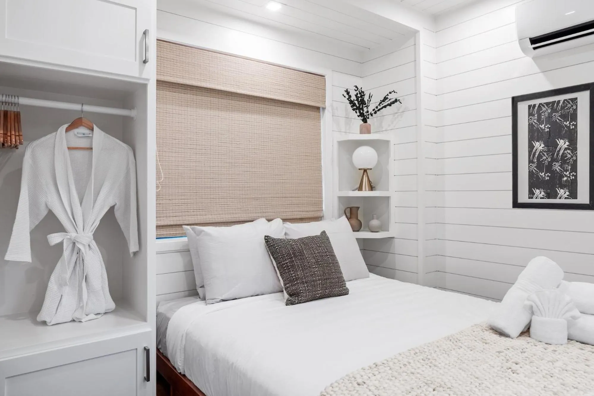 Bed in Onera Fredericksburg