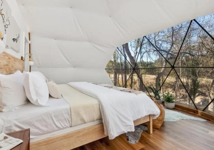 Bed in Onera Fredericksburg