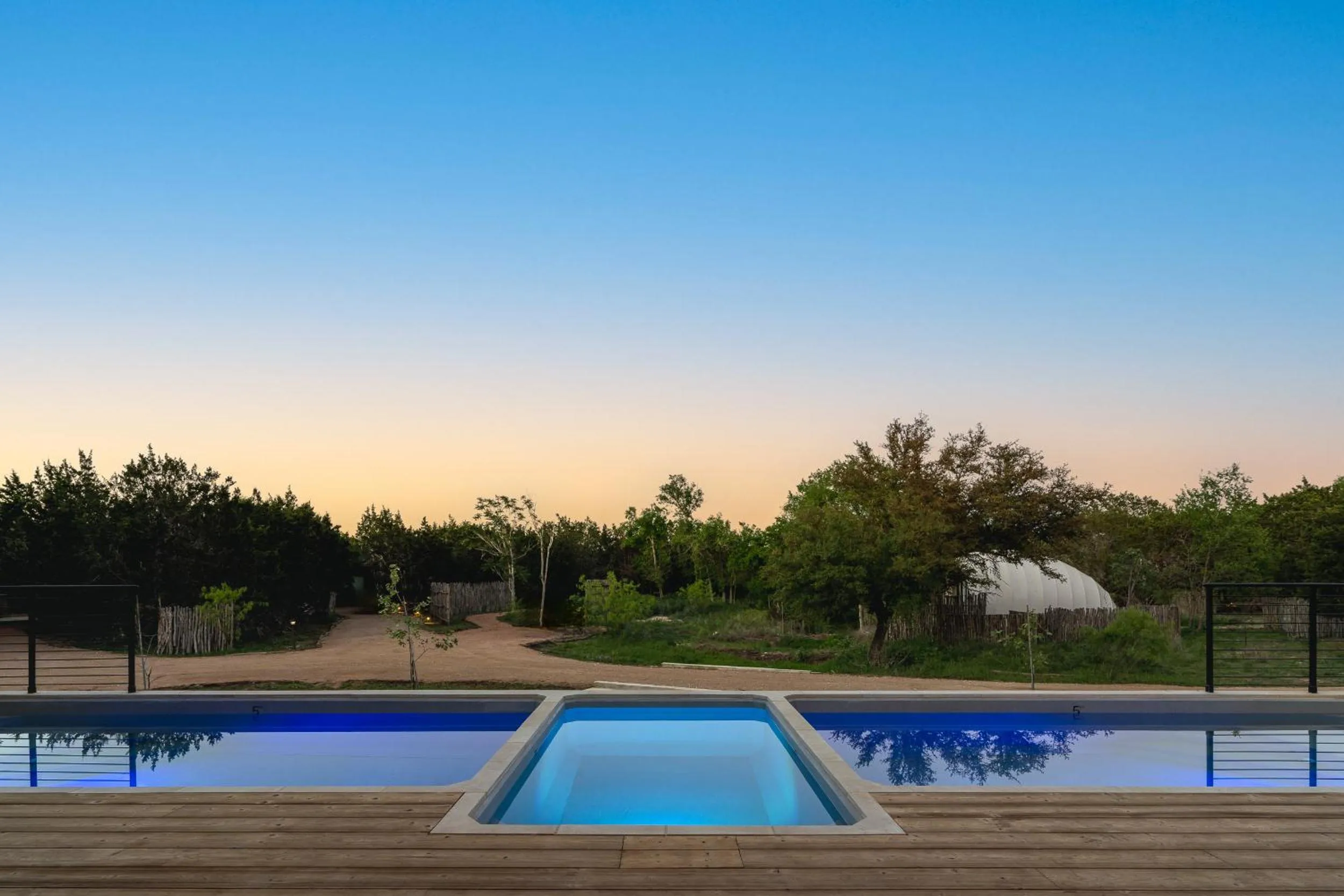 Swimming pool in Onera Fredericksburg