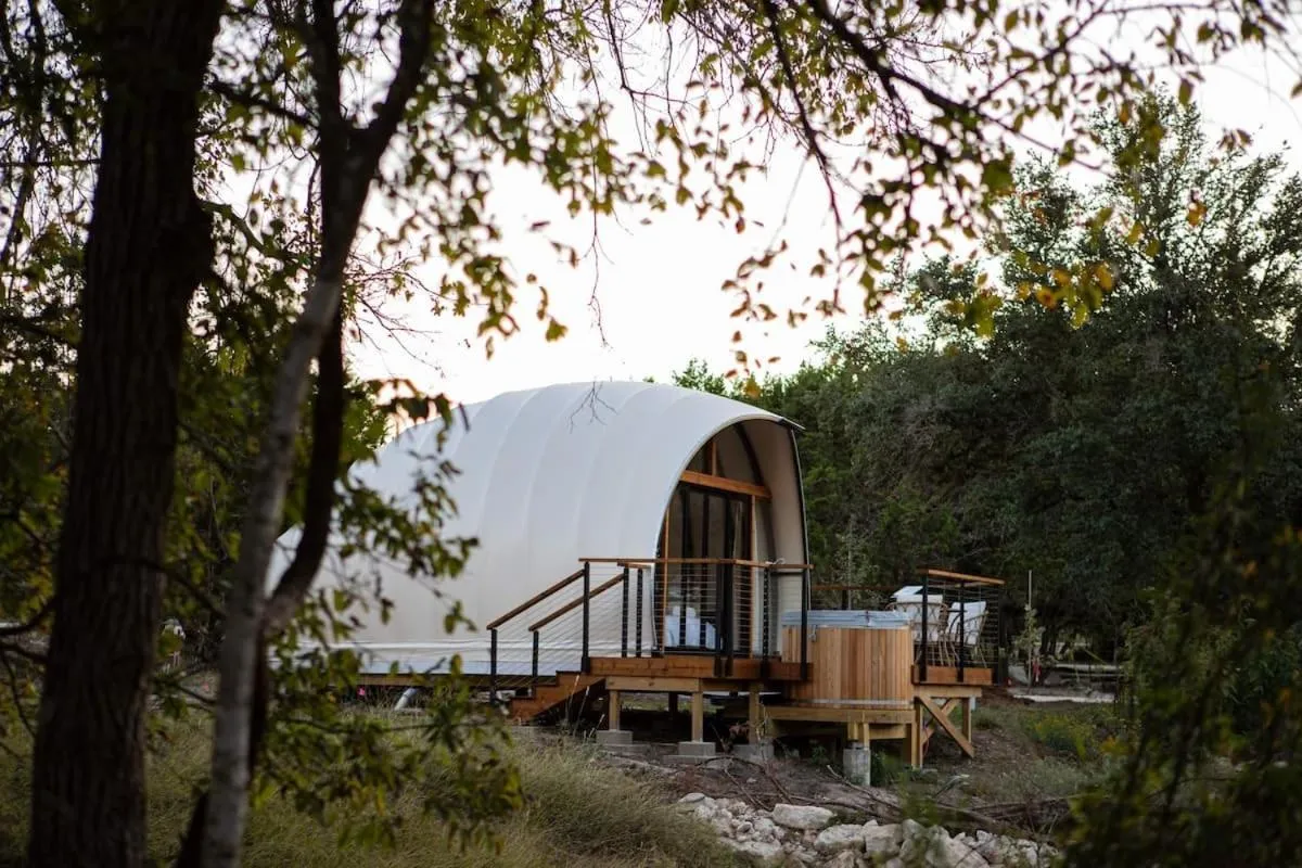 Facade/entrance in Onera Fredericksburg