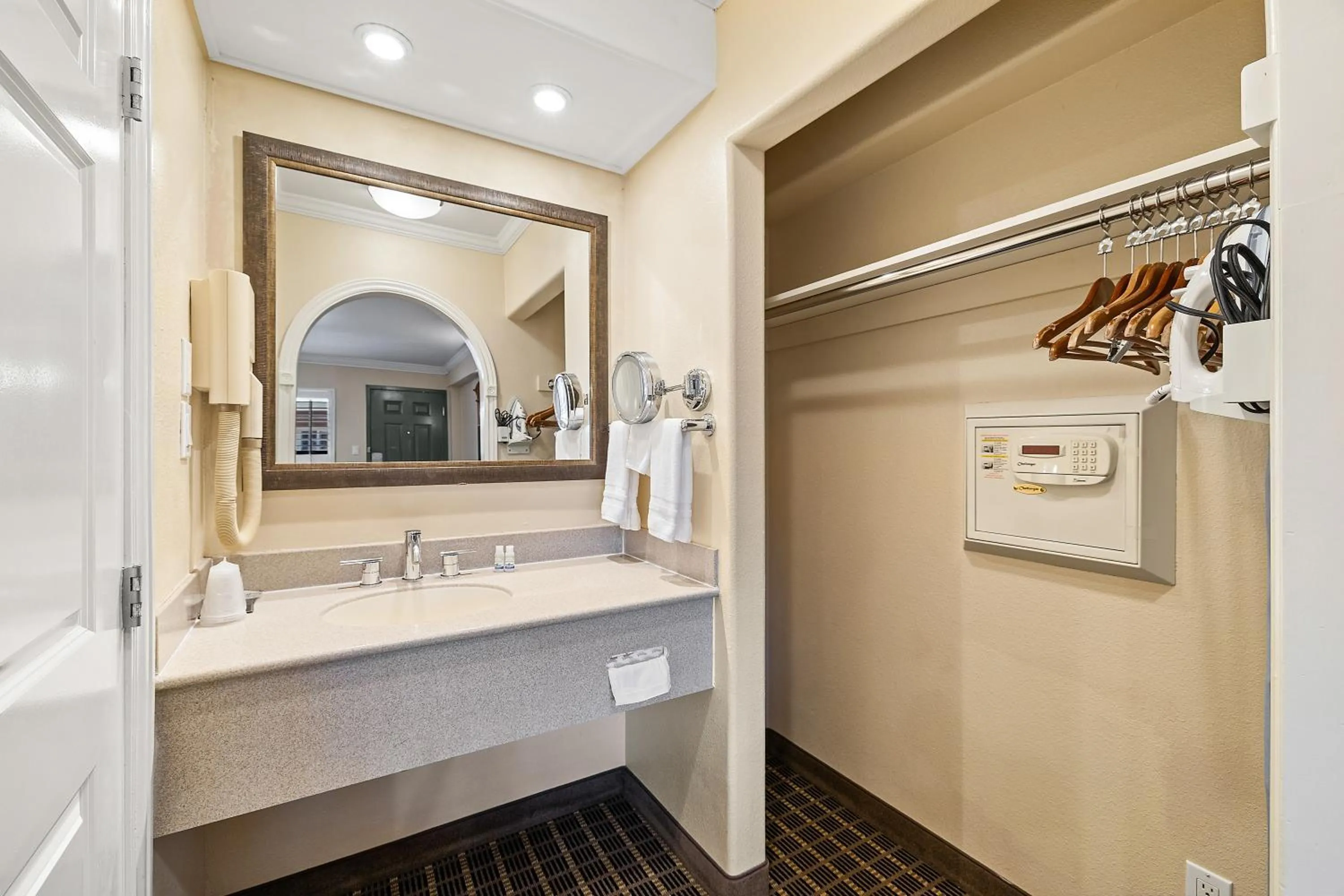 Alexis Park San Francisco