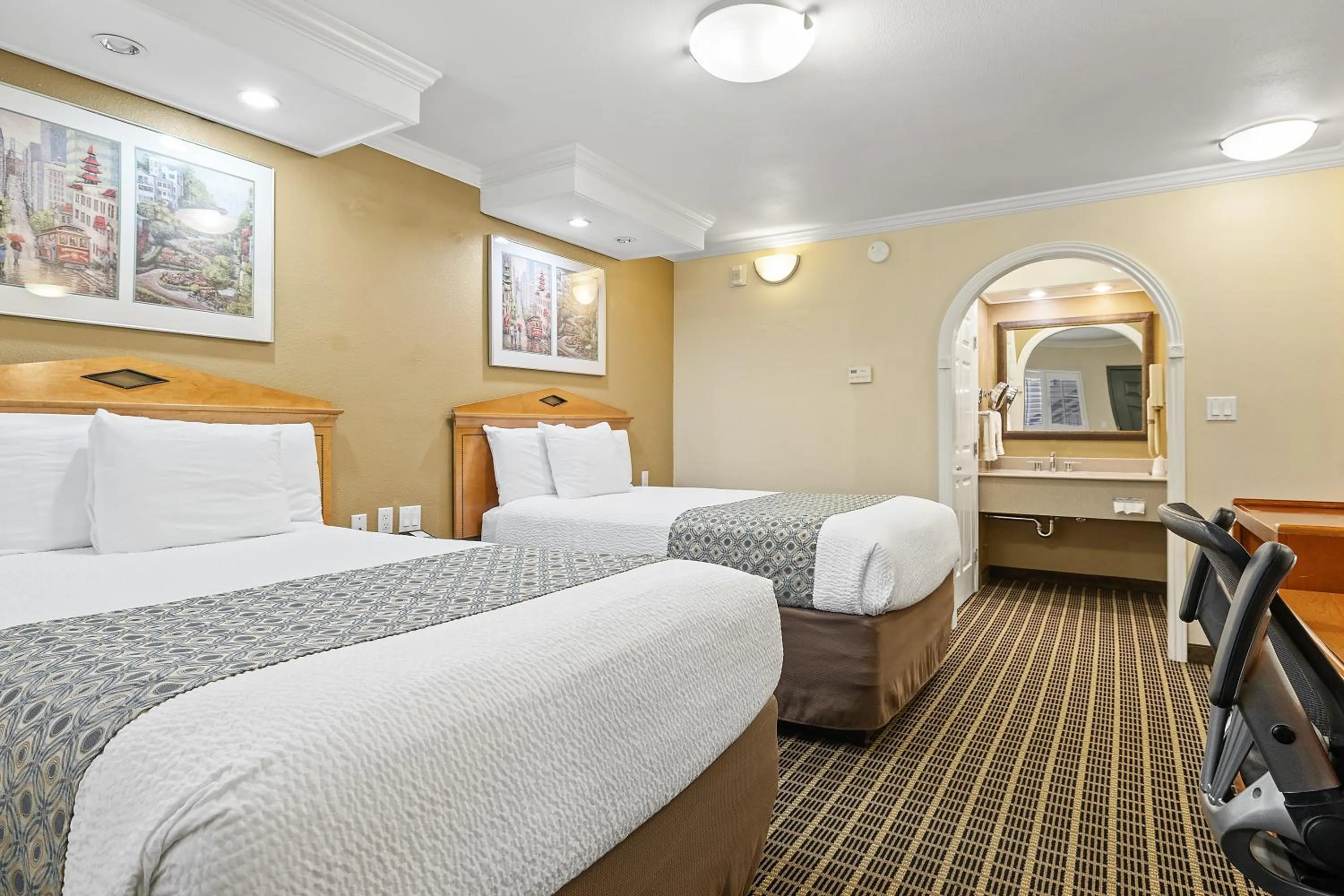 Bed in Alexis Park San Francisco