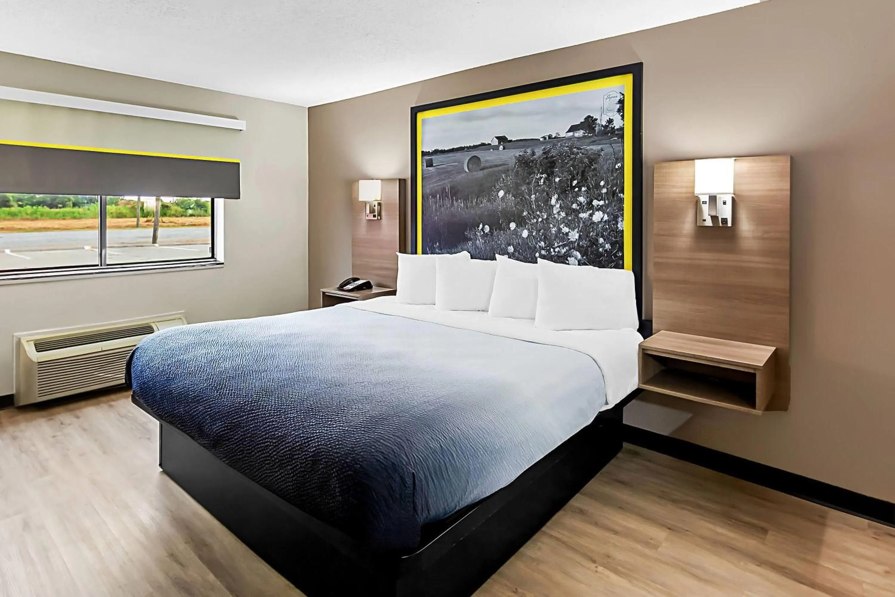 Bed in Super 8 by Wyndham Marston