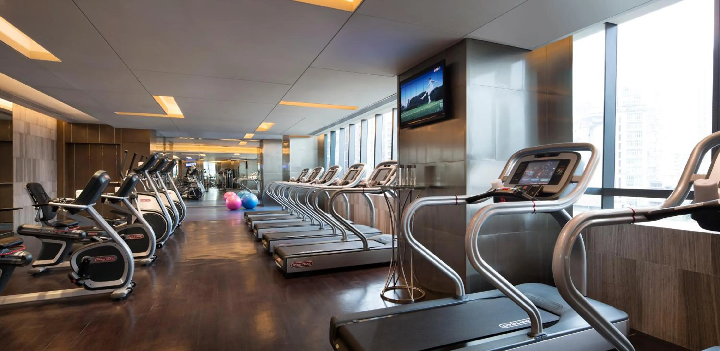 Fitness centre/facilities in JW Marriott Hotel Chongqing