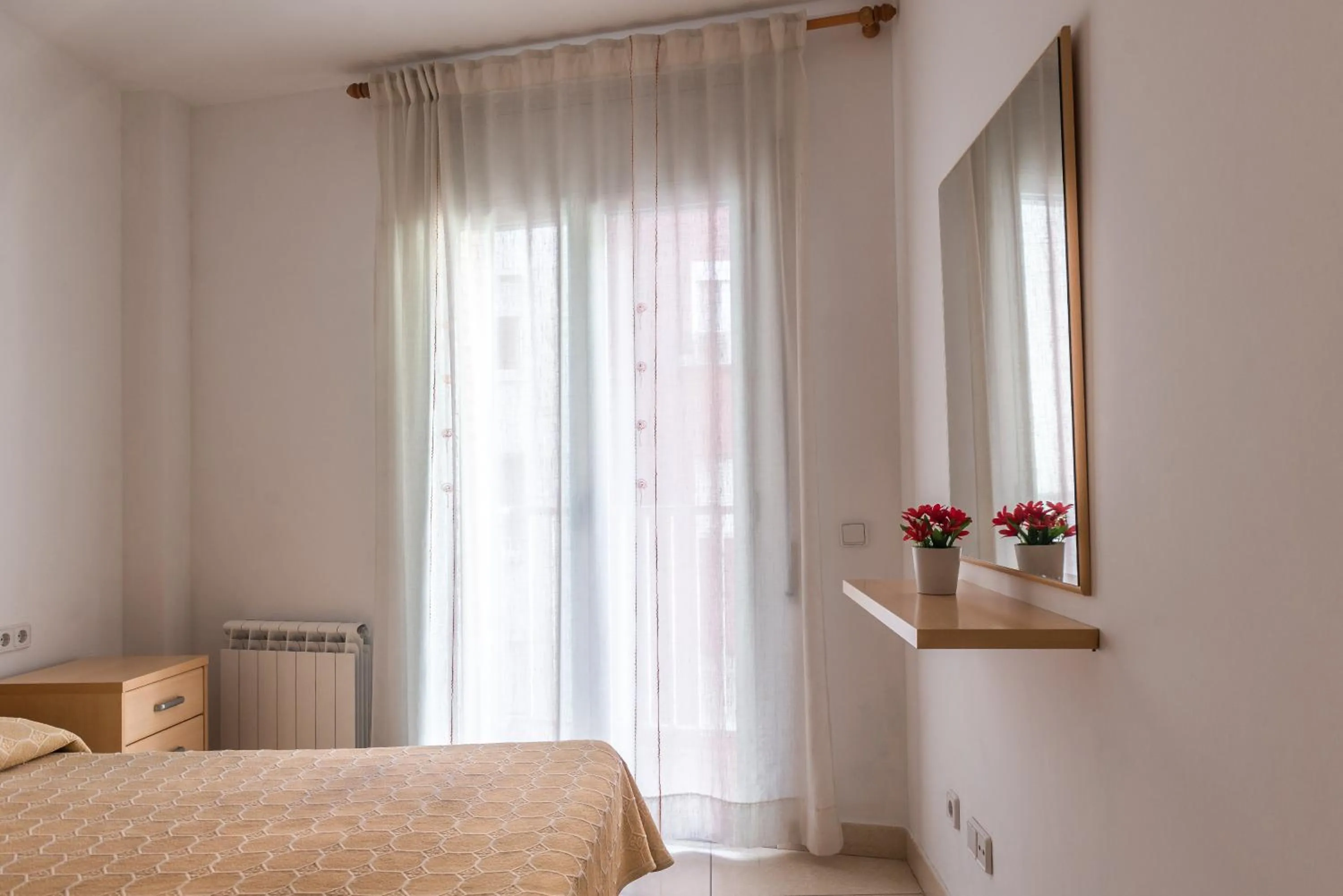 Day, Bed in Apartamentos Navas 2