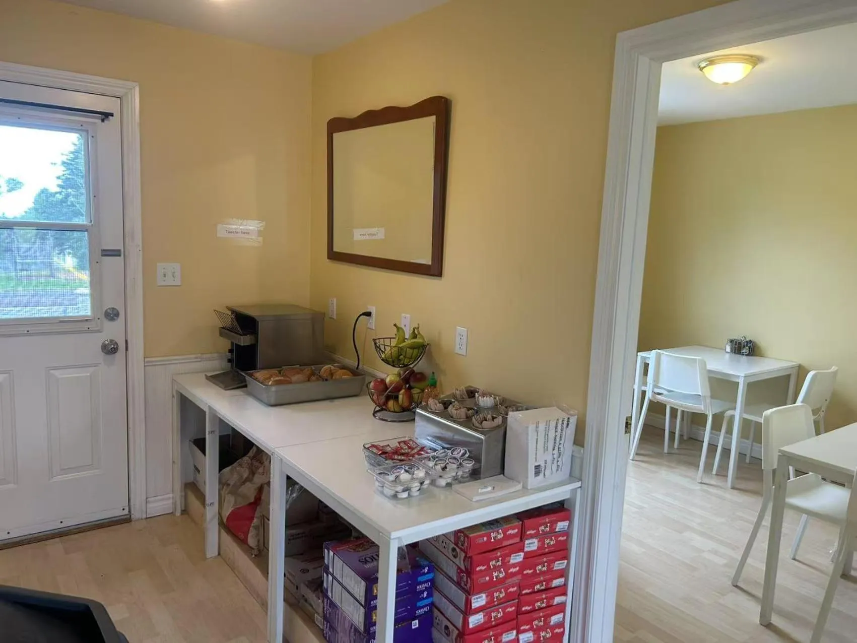 Breakfast in The Cavendish Motel