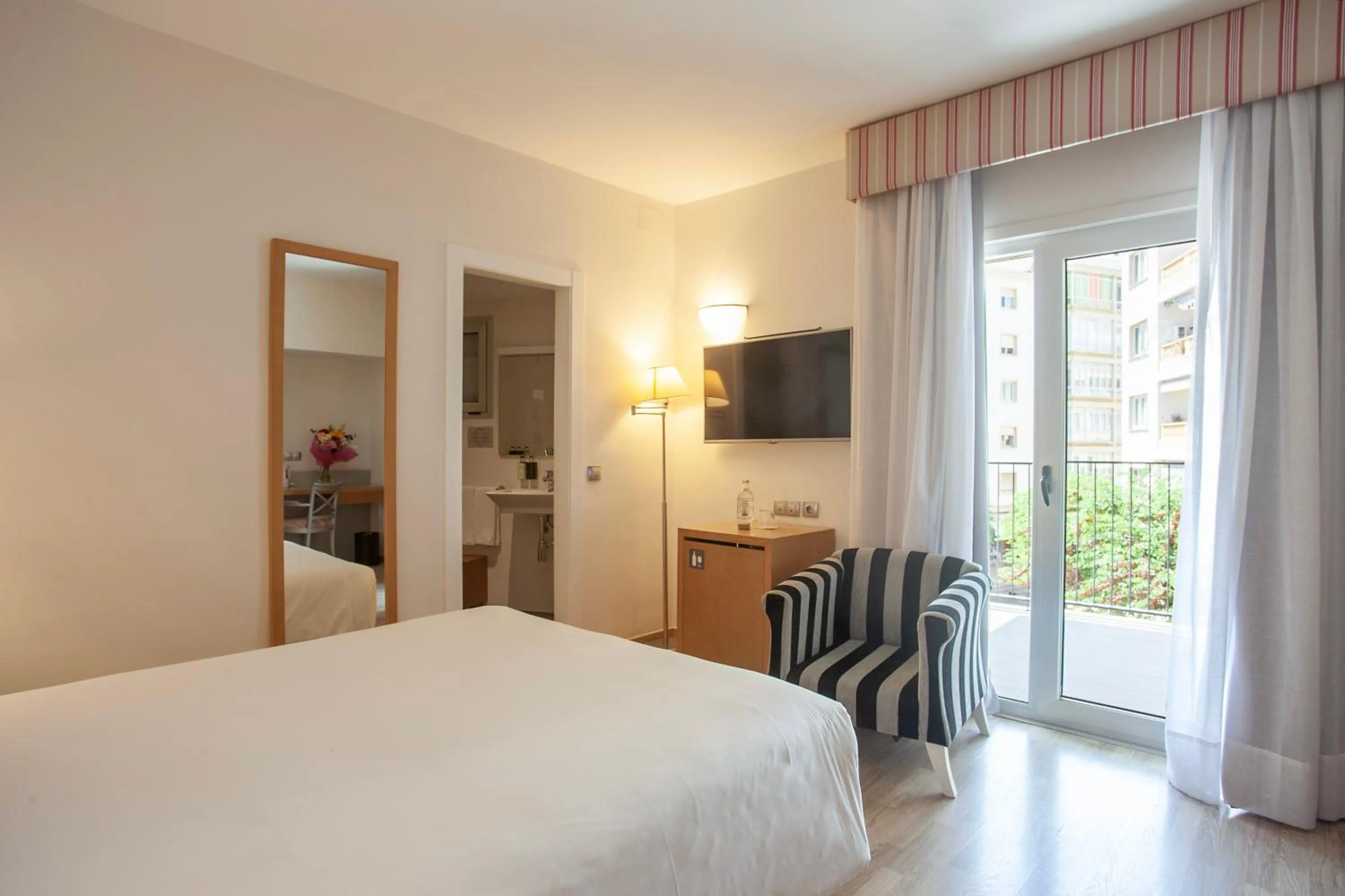 TV and multimedia, Bed in ARTIEM Capri