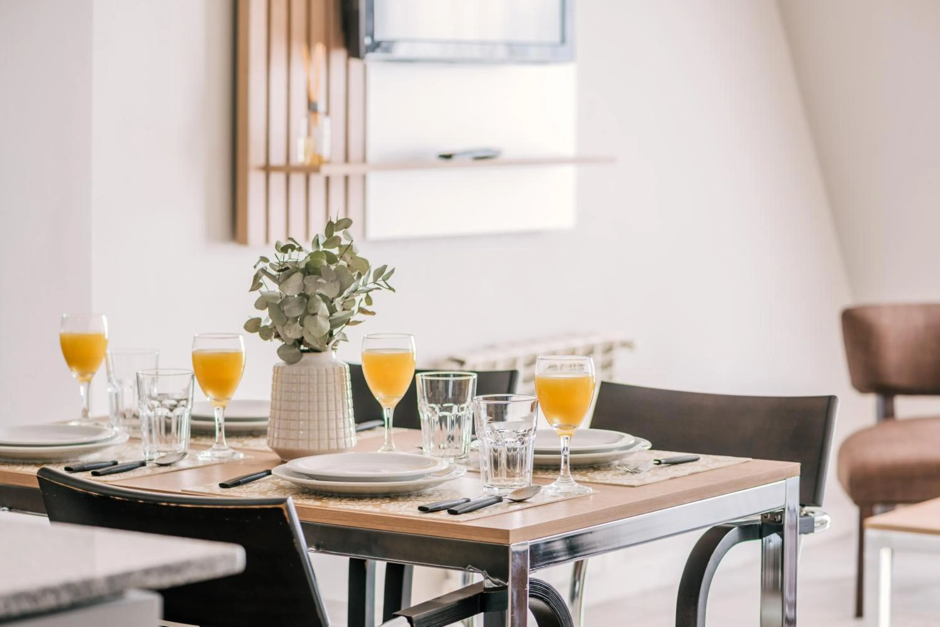 Dining area in La Vela