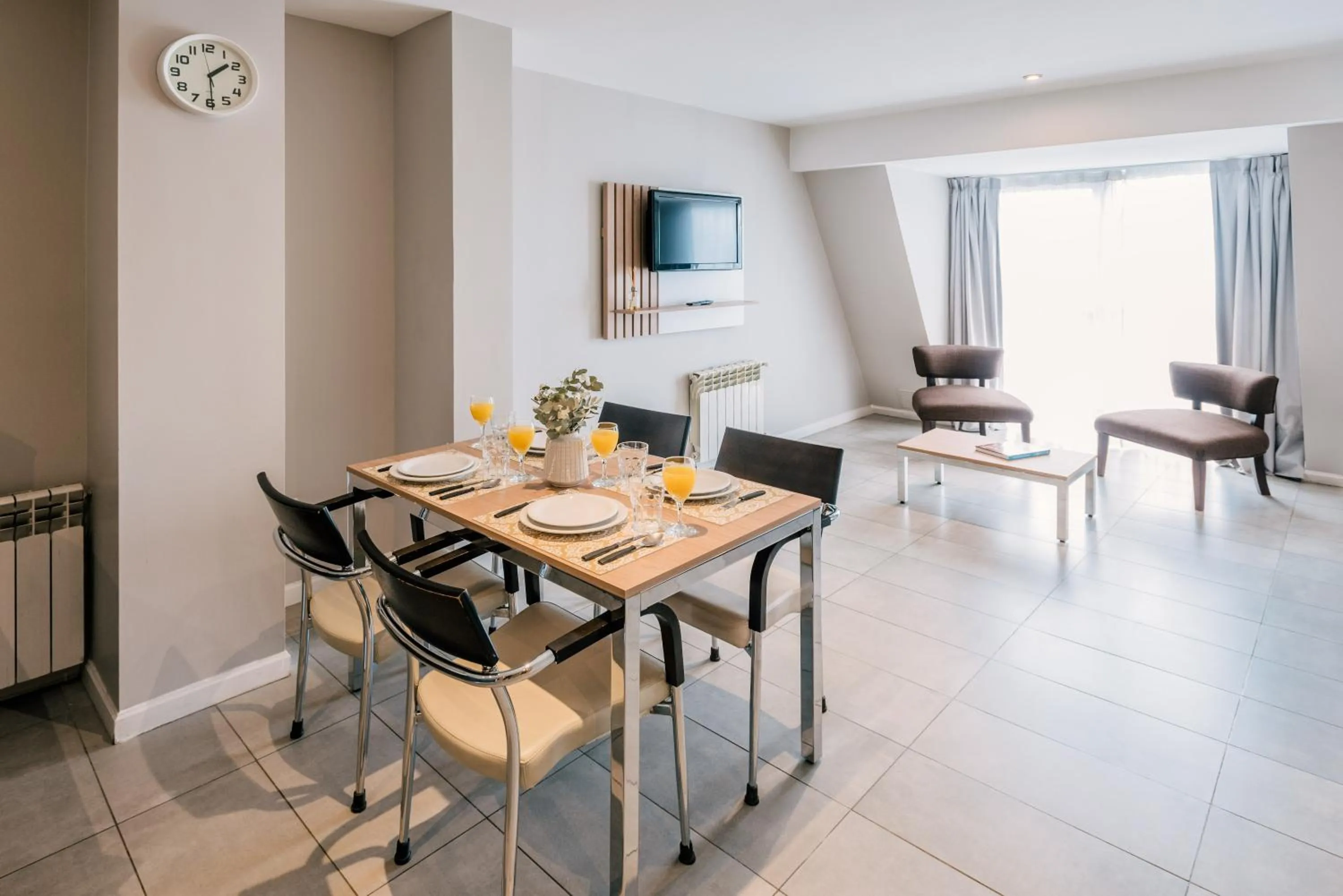 Dining area in La Vela