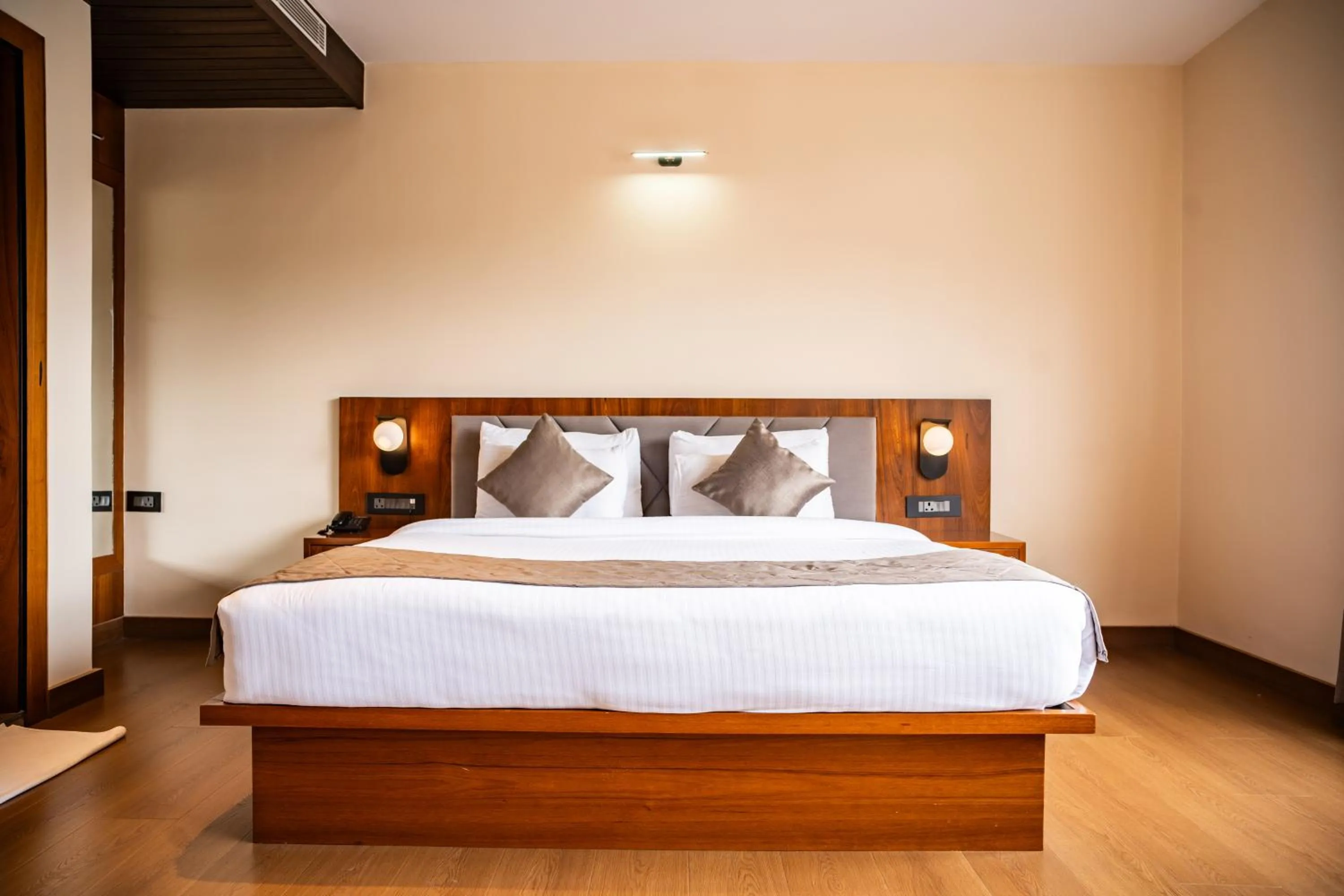 Bedroom, Bed in Evara Hills, Gangtok