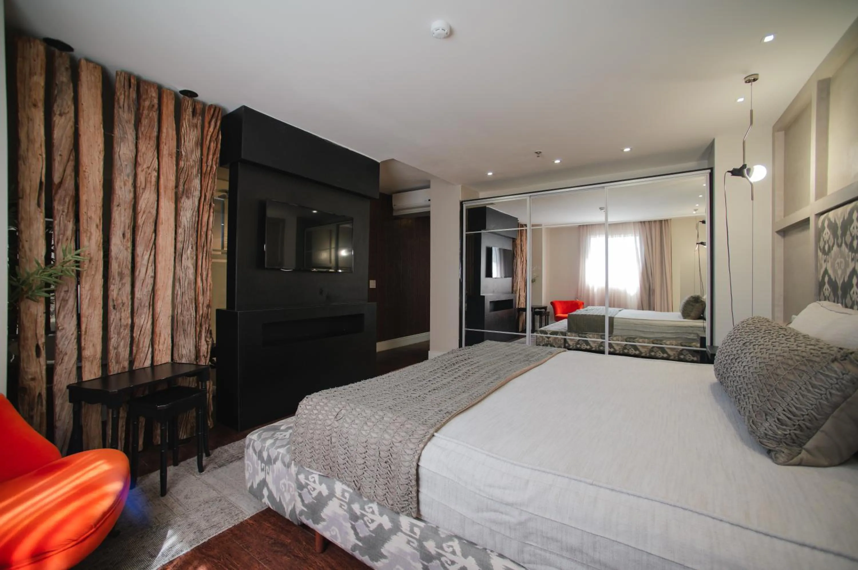 Bed in Brut by Slaviero Hotéis