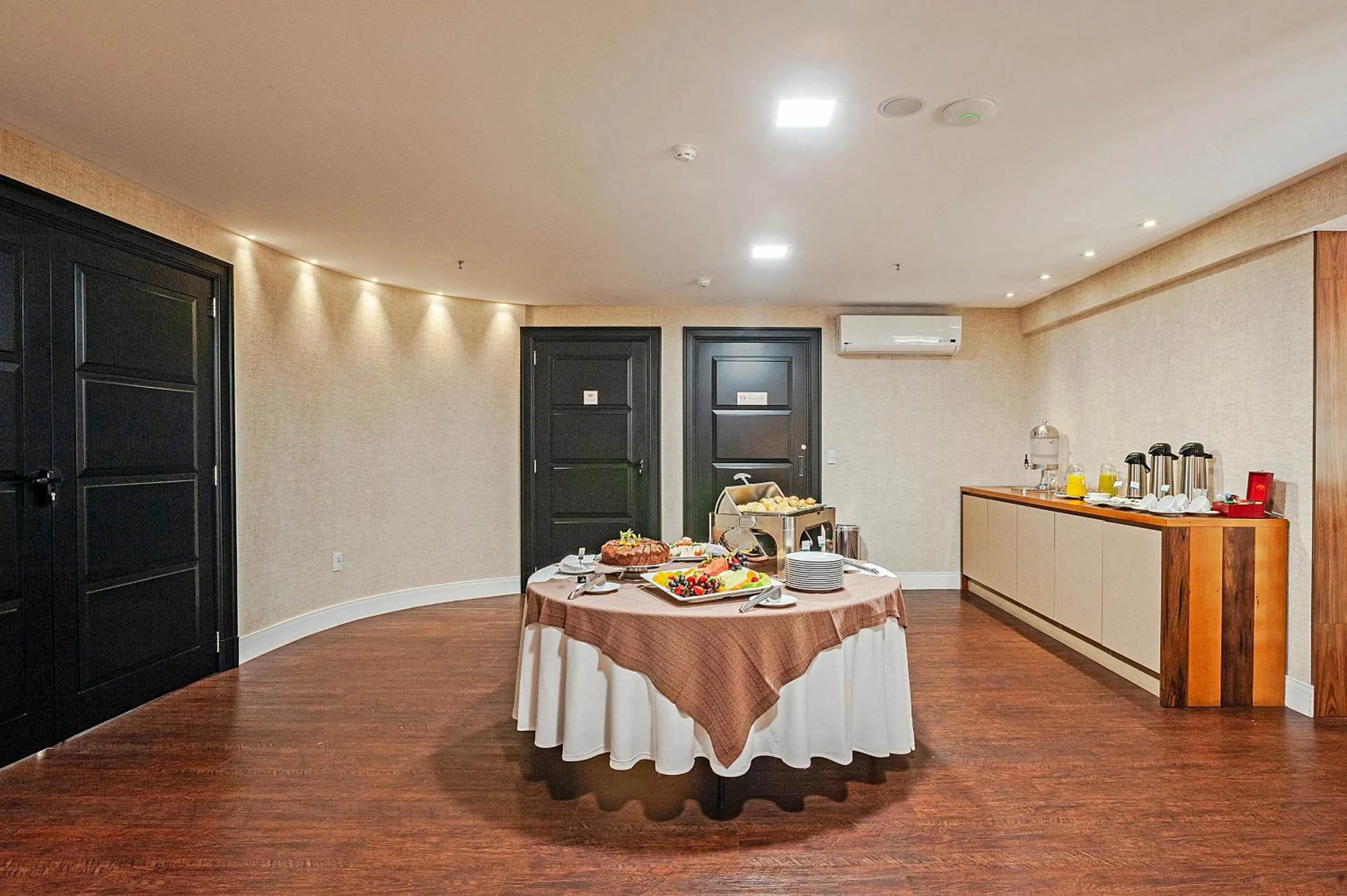 Banquet/Function facilities in Brut by Slaviero Hotéis