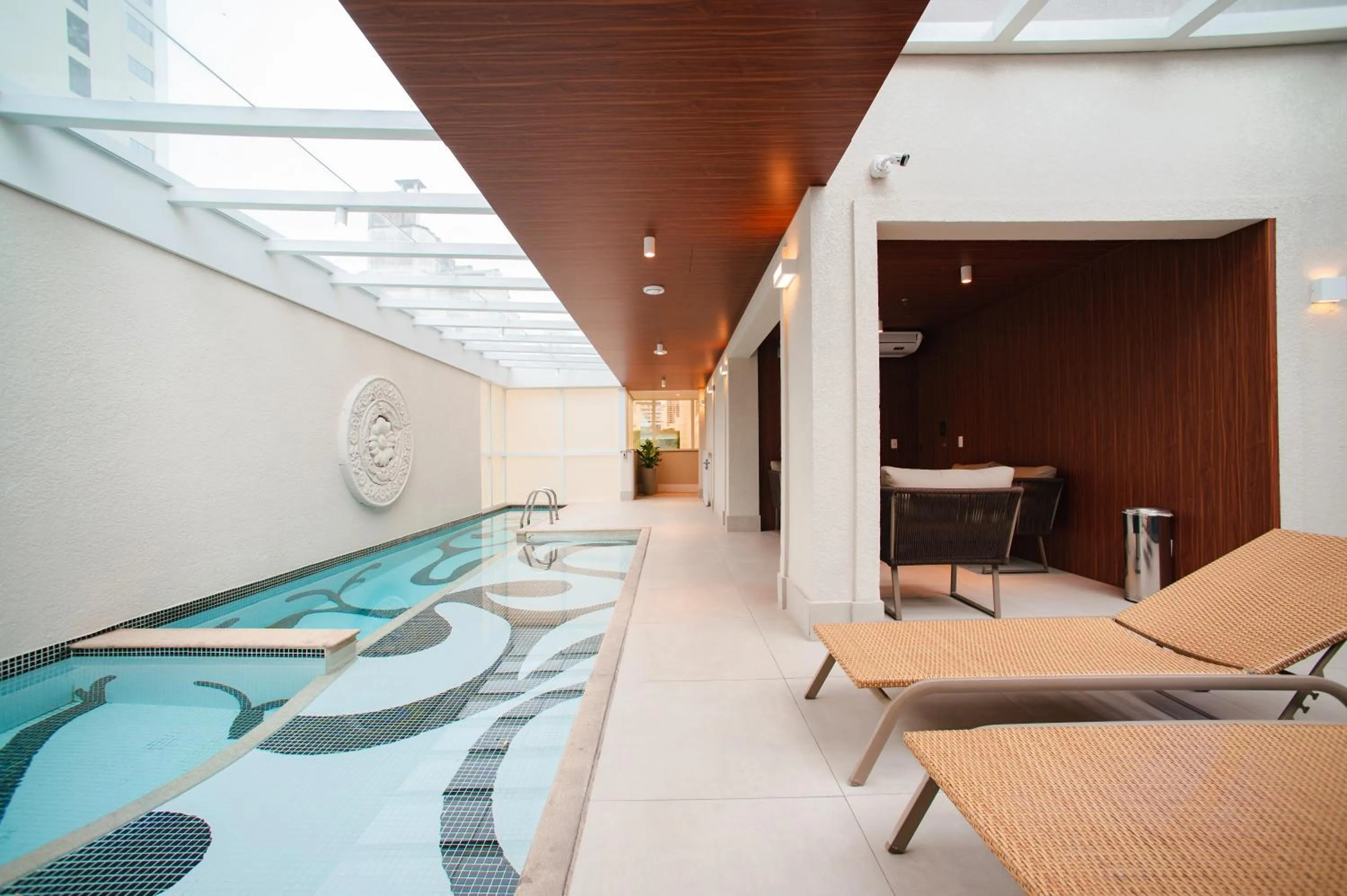 Seating area in Brut by Slaviero Hotéis