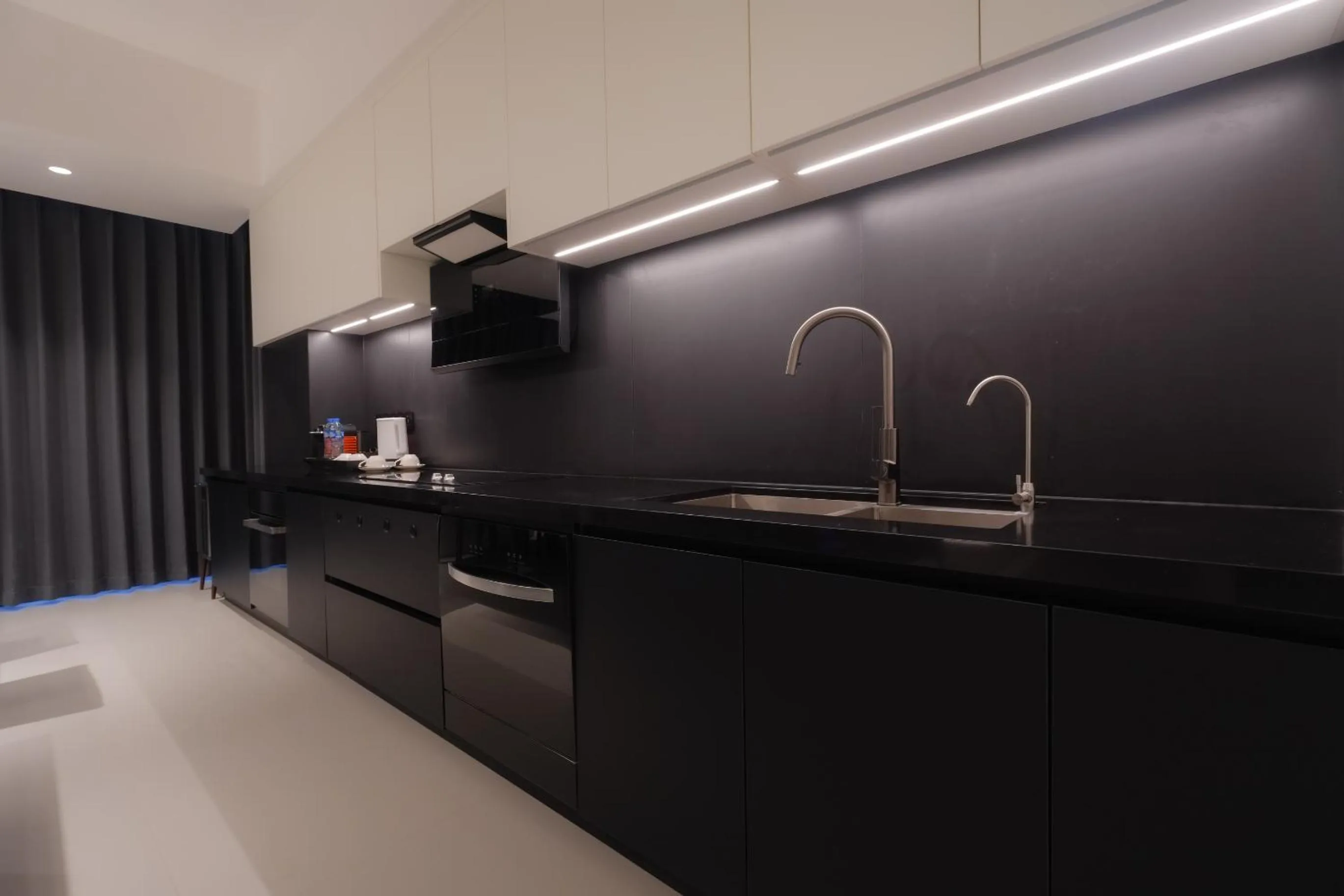 Kitchen or kitchenette in One Riviera Hotel and Residences