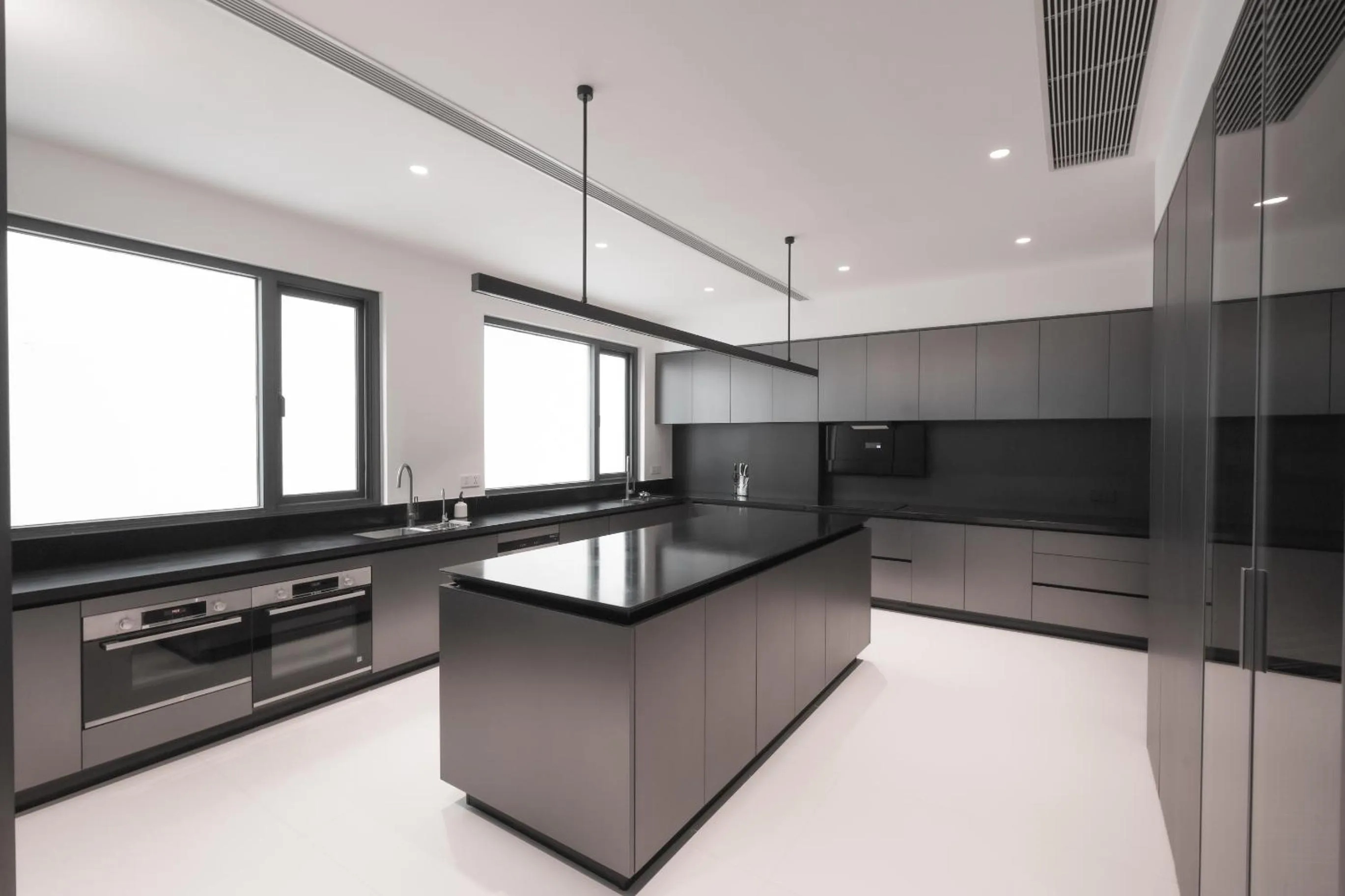 Kitchen or kitchenette in One Riviera Hotel and Residences