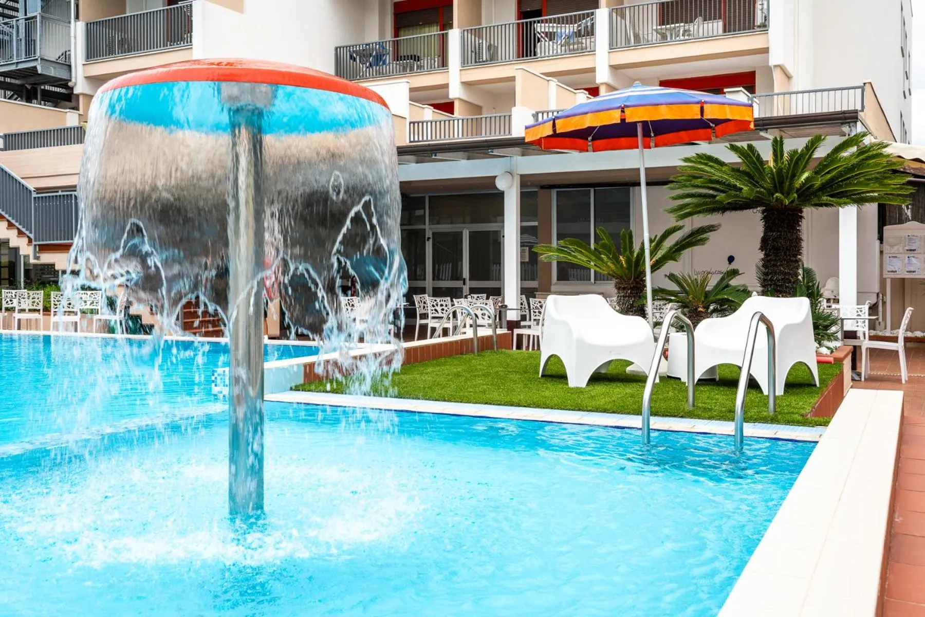 Property building in Hotel Club La Villa