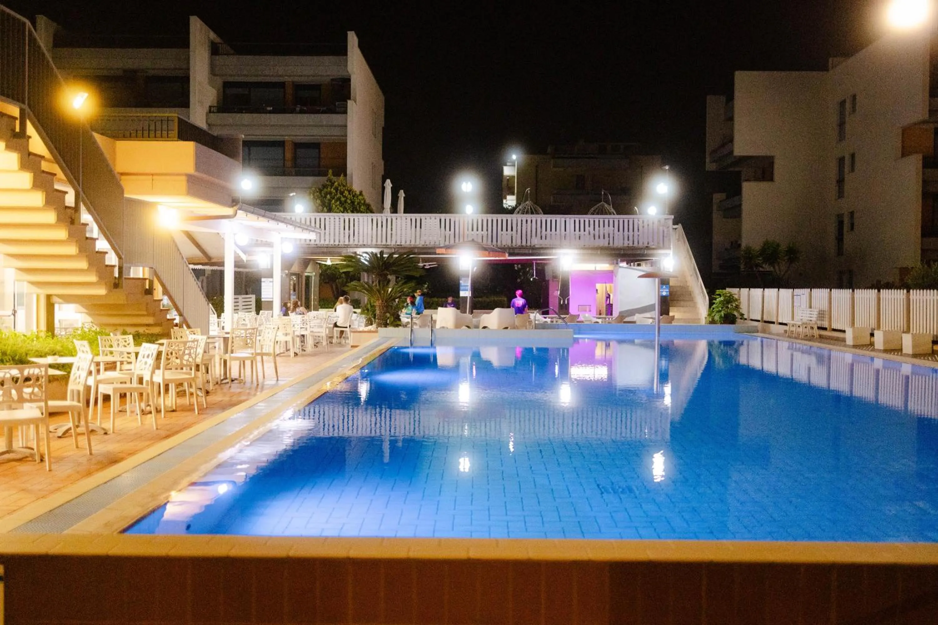 Night in Hotel Club La Villa