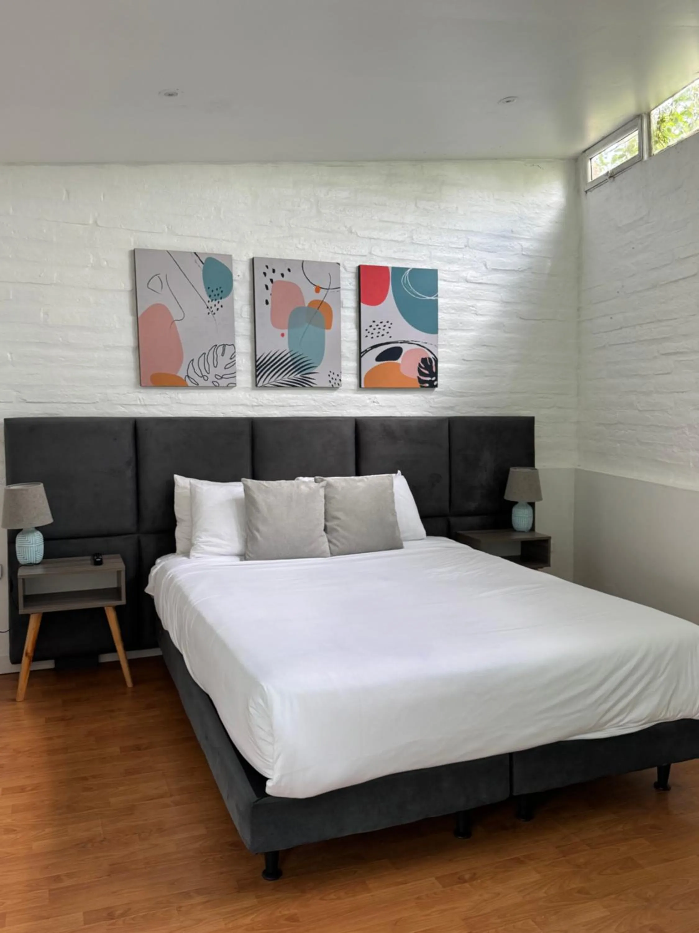 Springhills Quito Airport