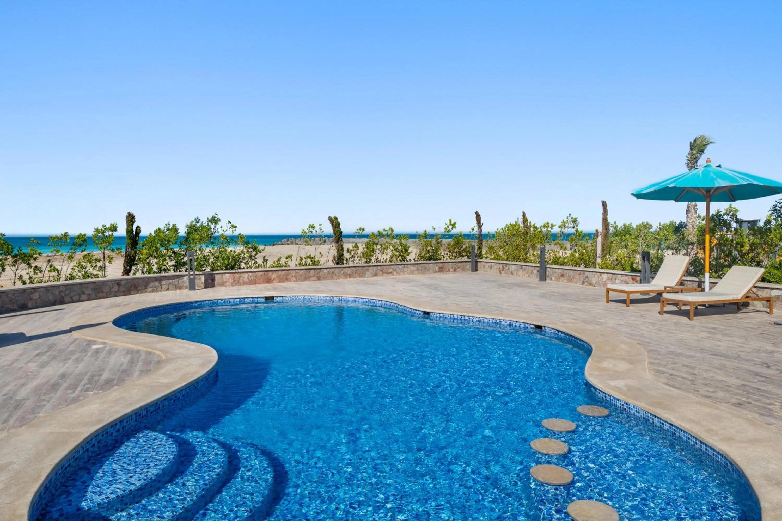 Hot Tub in Crystal Lotus Luxury Palace - By Pickalbatros