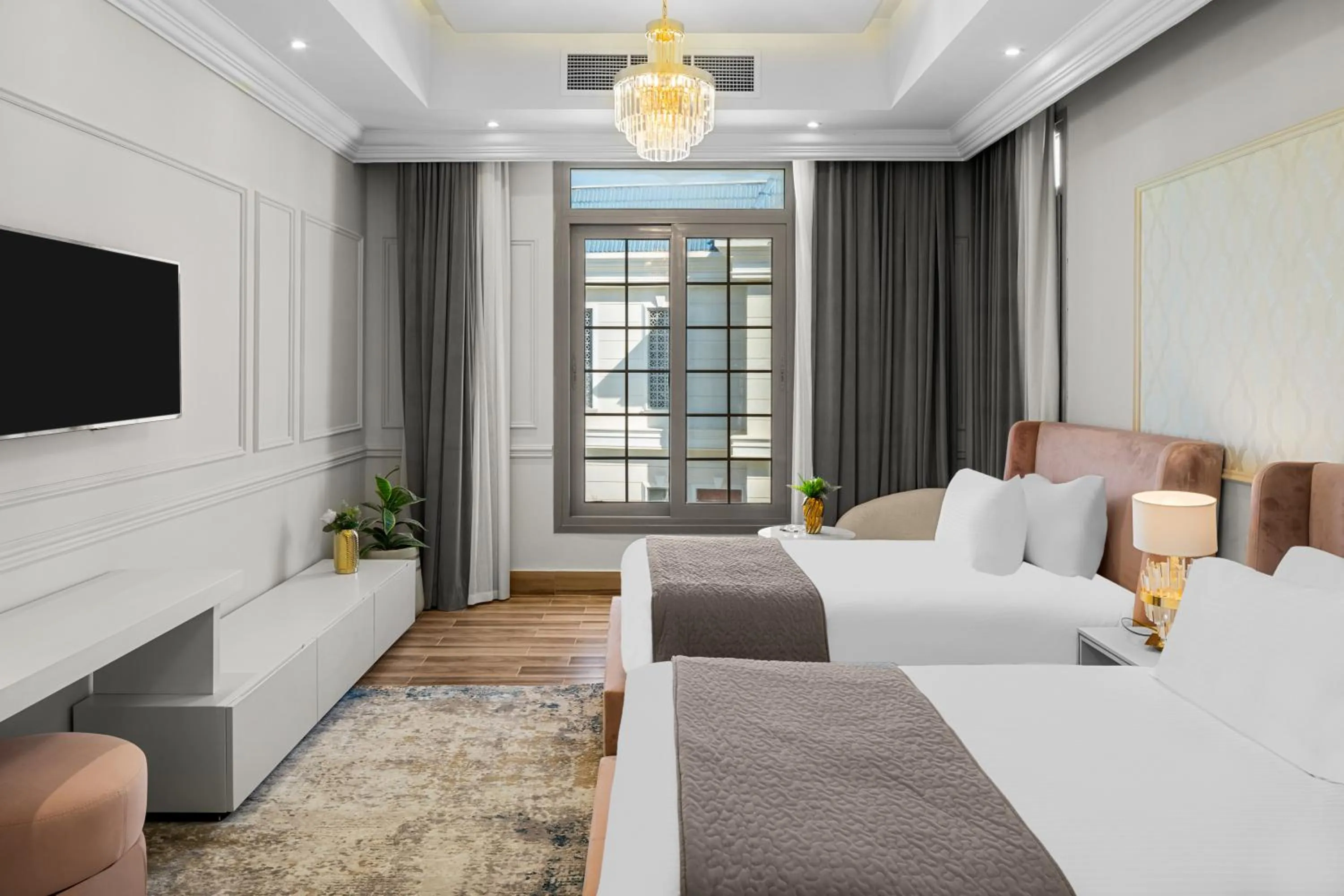 TV and multimedia, Bed in Crystal Lotus Luxury Palace - By Pickalbatros