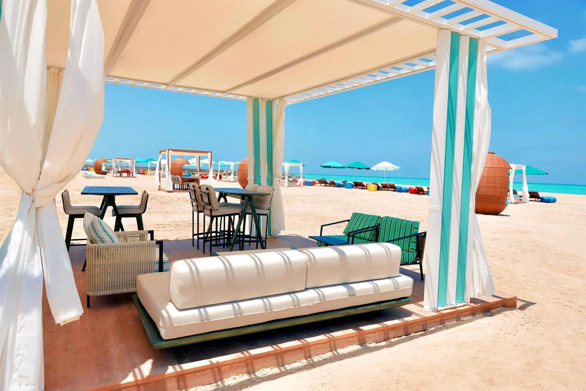 Seating area in Crystal Lotus Luxury Palace - By Pickalbatros